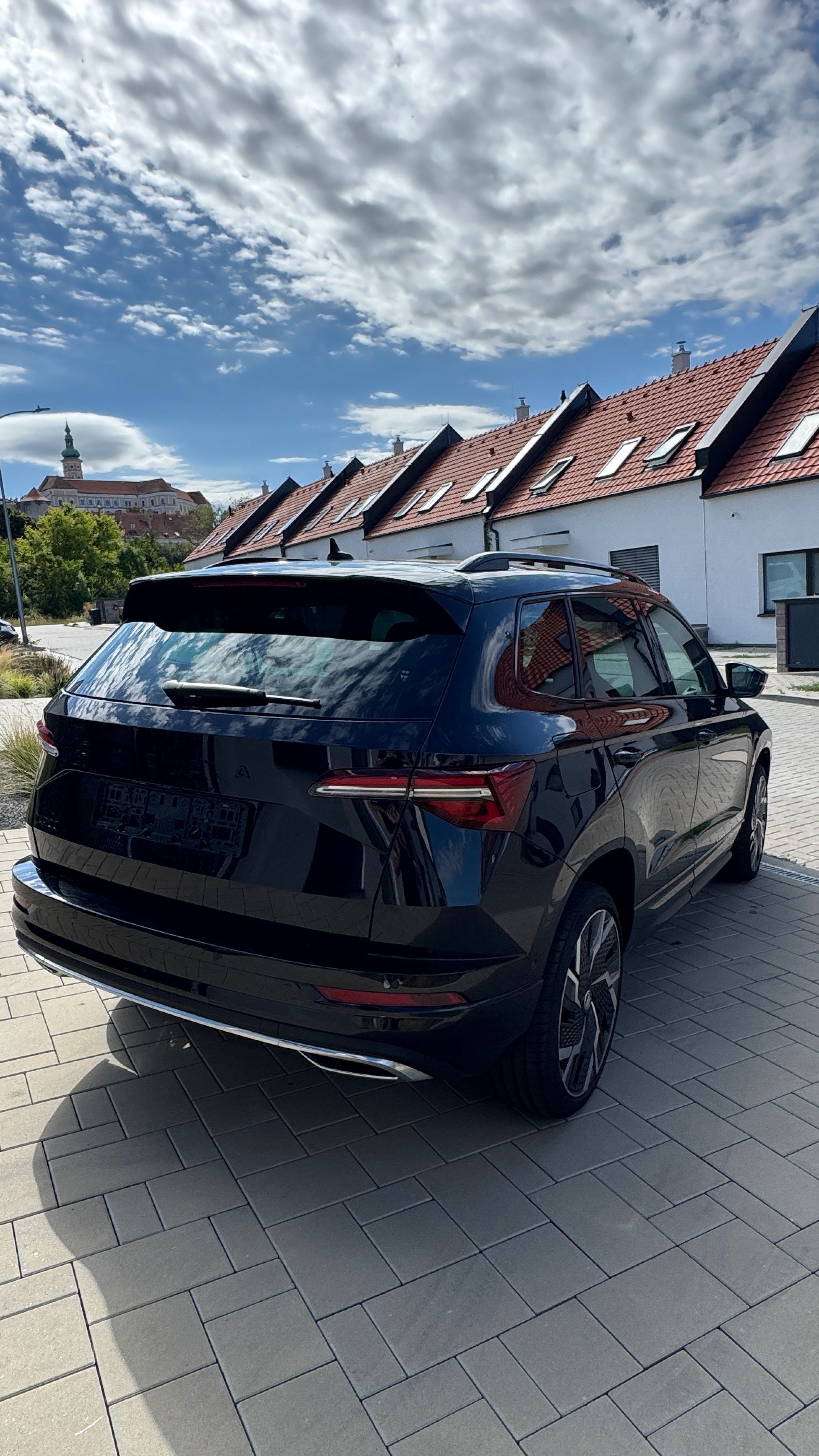 Škoda Karoq, ŠKODA KAROQ SPORTLINE 1.5 TSI - fotka 4