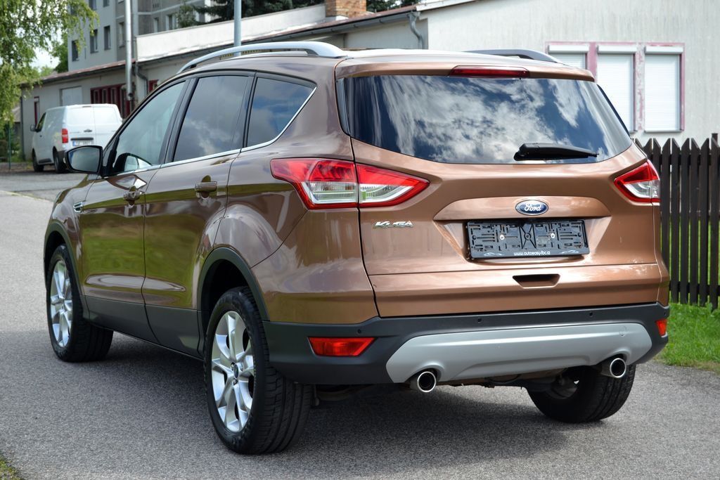 Ford Kuga, 2.0 TDCI 120kW Titanium 4x4 - fotka 2