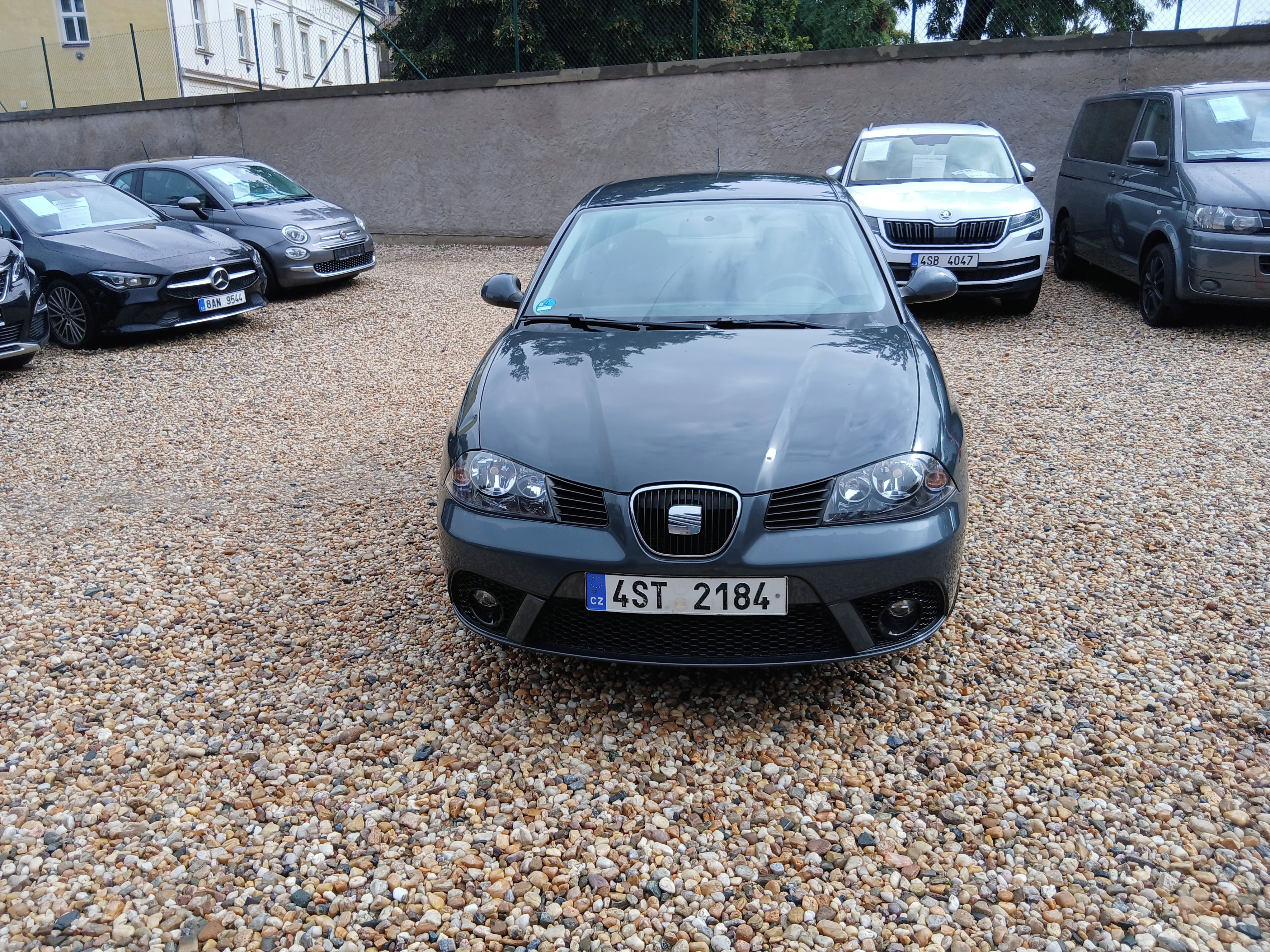 Seat Ibiza, 1.2i 12V 51KW Klima+ Zim.kola - fotka 2