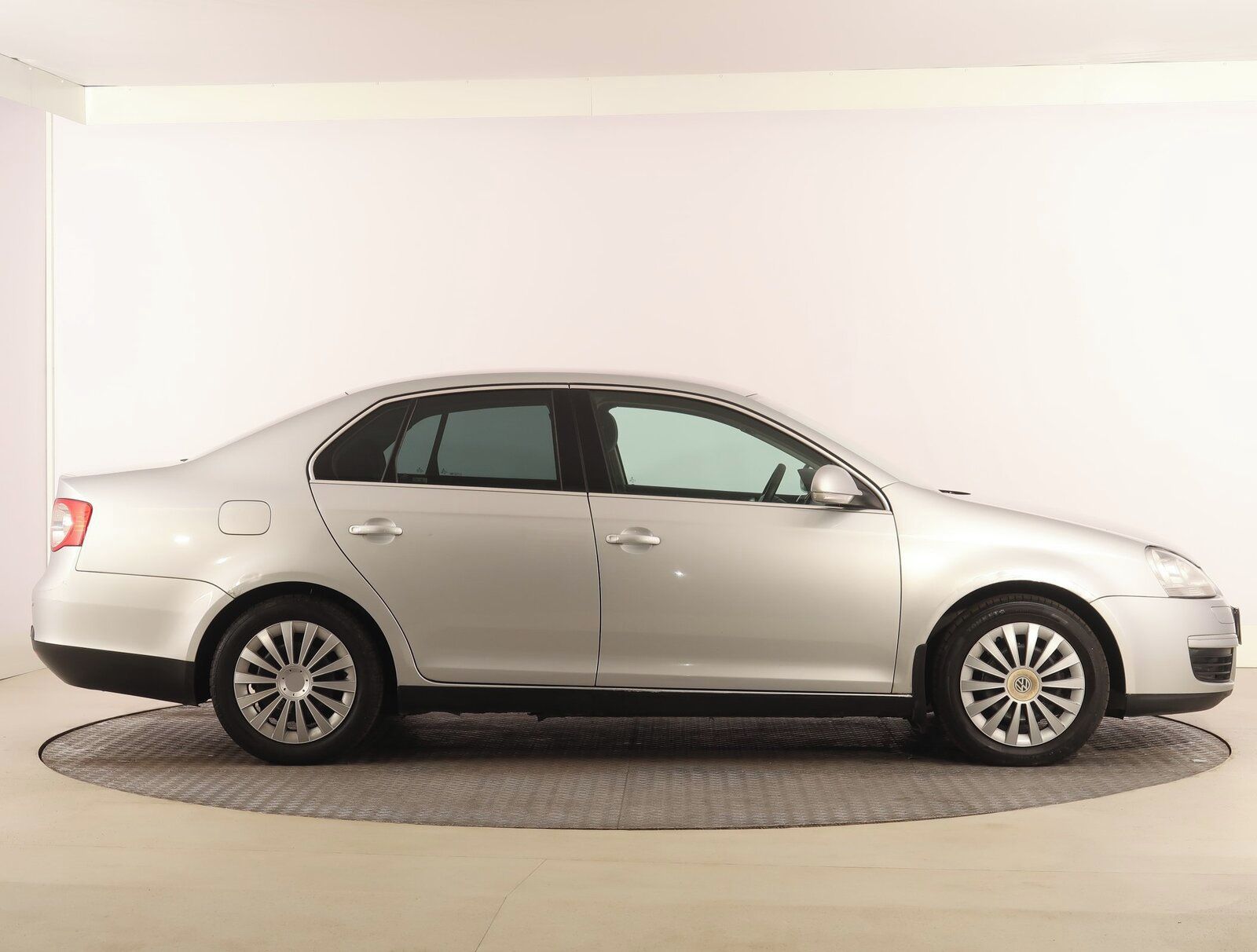 Volkswagen Jetta, 2.0 TDI, Serv.kniha, Klima - fotka 6