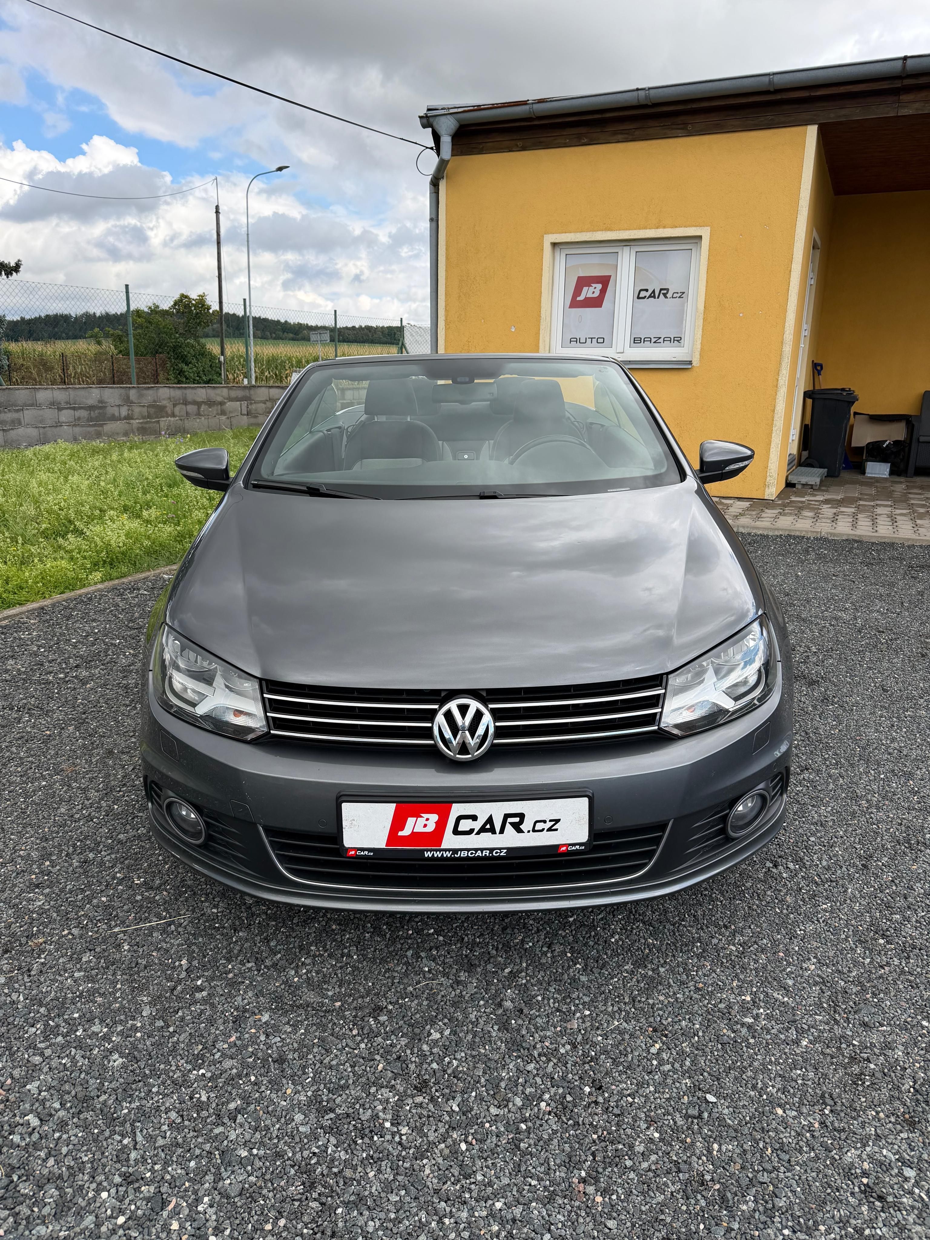 Volkswagen Eos, 2.0 TDI VÝHŘEV TAŽNÉ 1.M - fotka 3