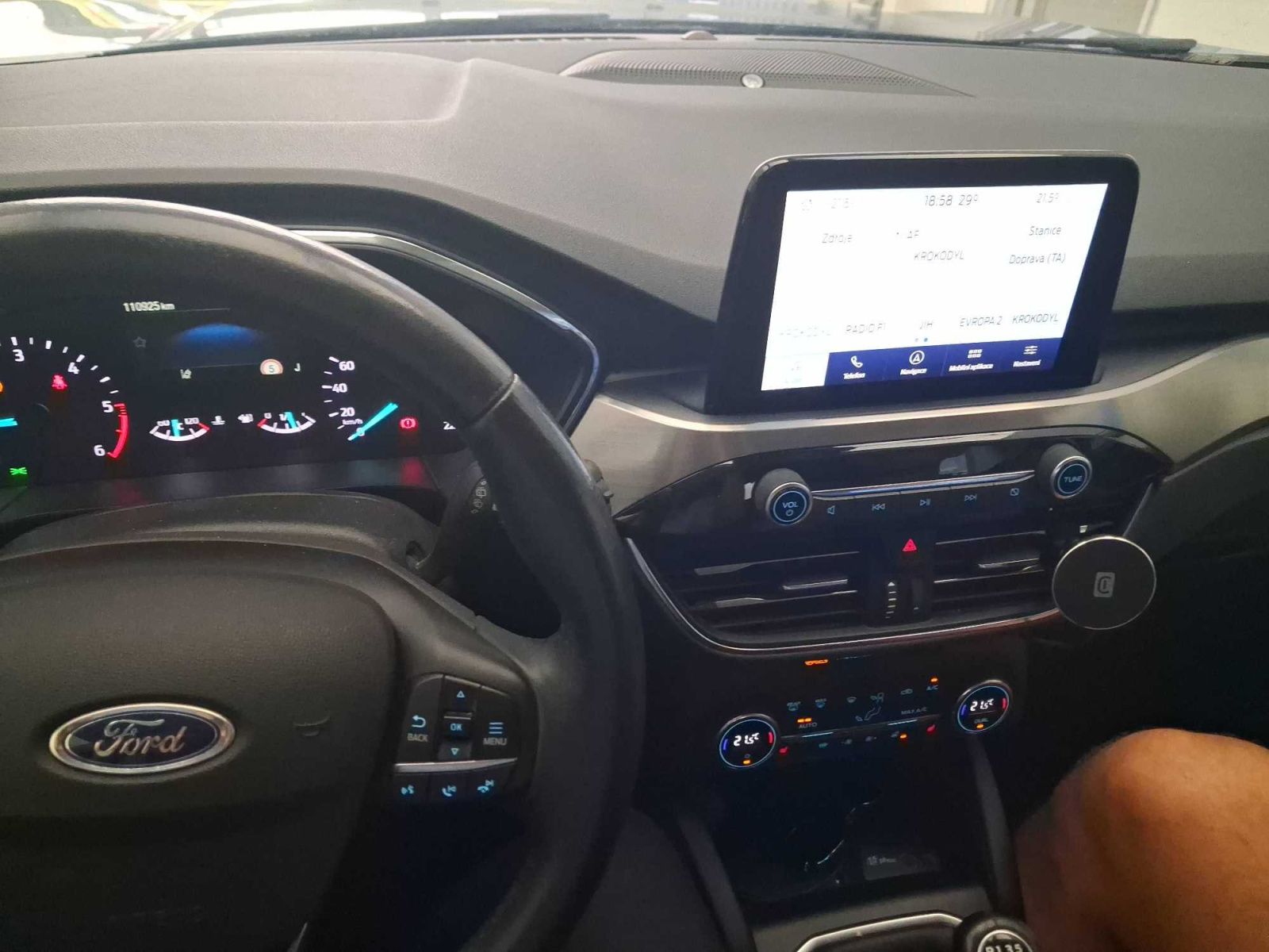 Ford Kuga, 1.5 EcoBlue, Titanium - fotka 3