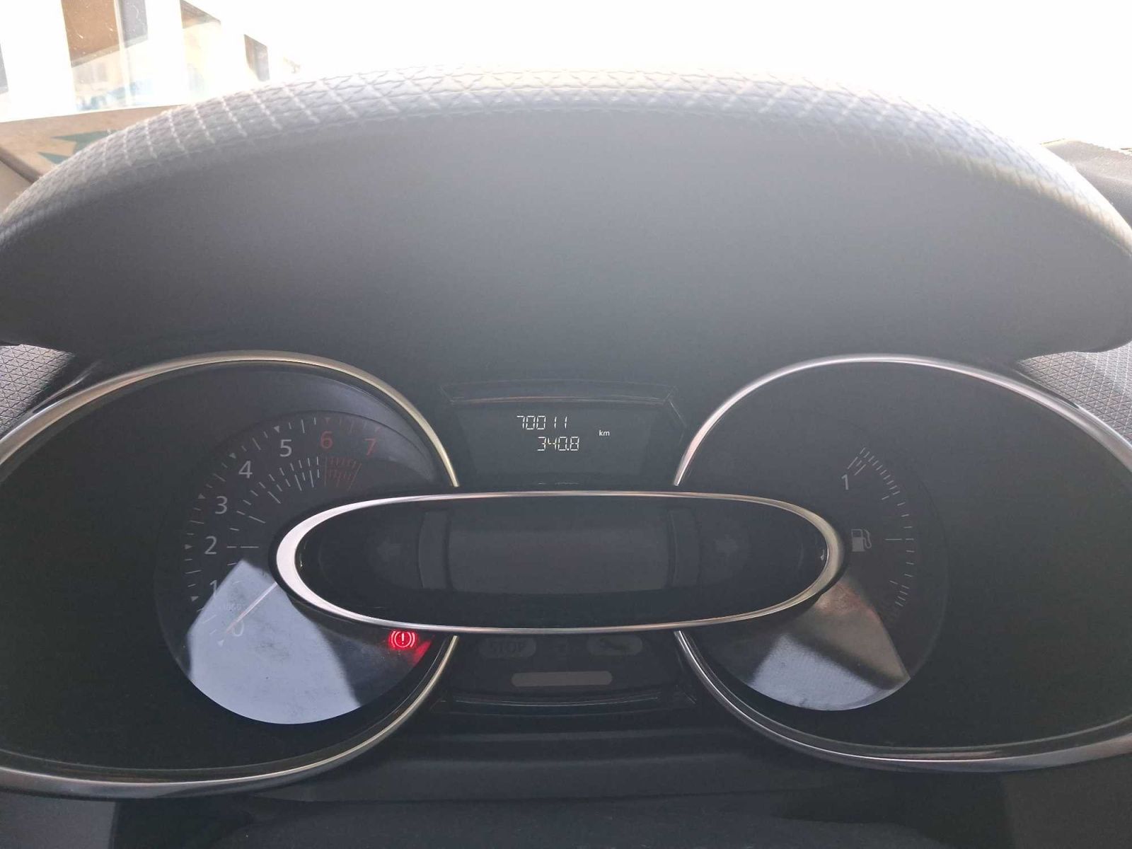 Renault Clio, 1.2 16V, Klima, El. okna - fotka 3