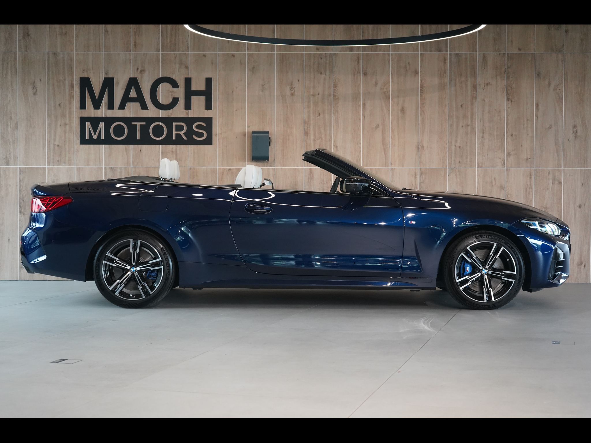 BMW Řada 4, M440i xDrive Cabrio, Merino - fotka 6