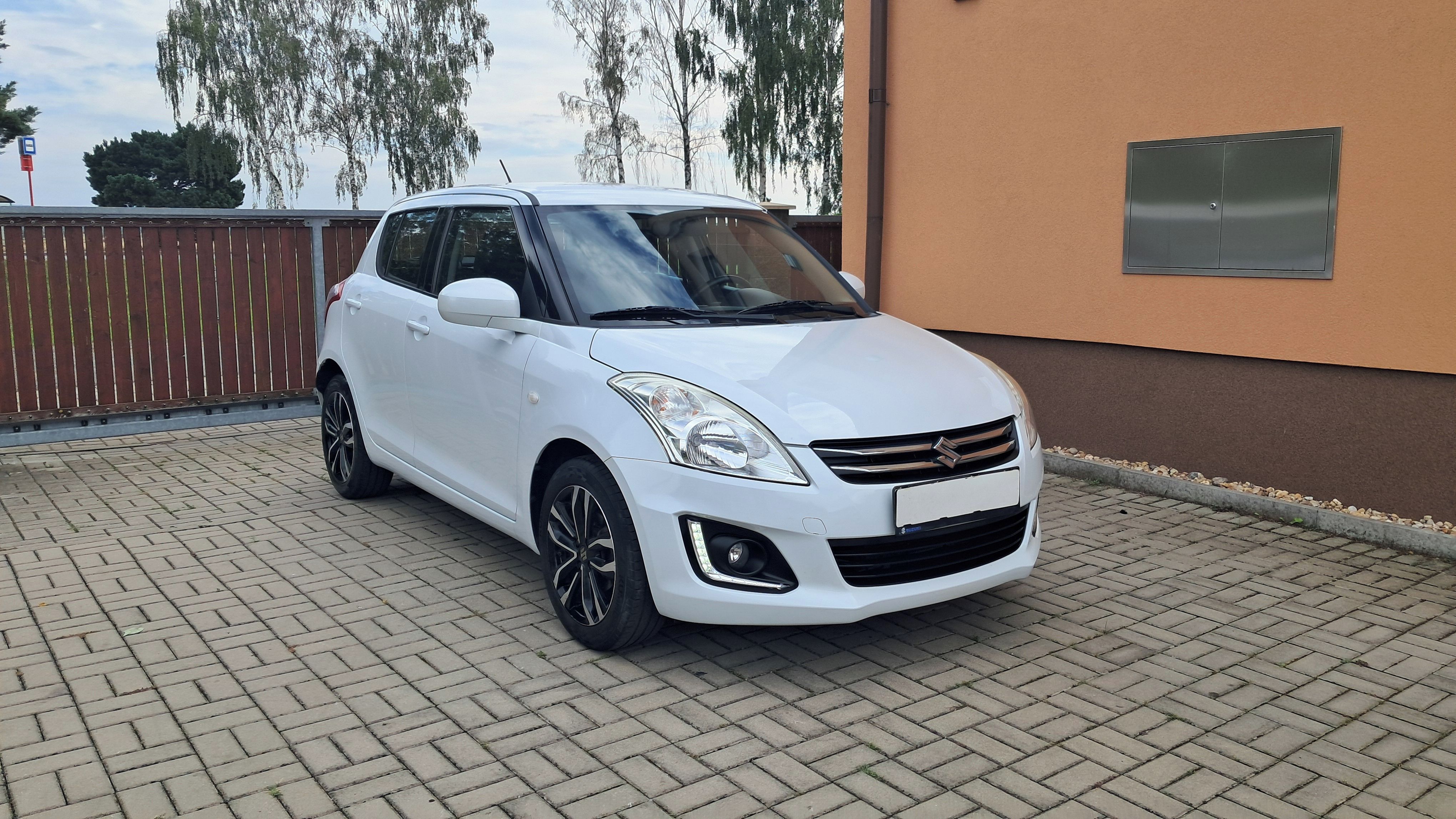 Suzuki Swift, 1,2i GL  Kůže/ Alcan  1.MAJ ČR - fotka 6