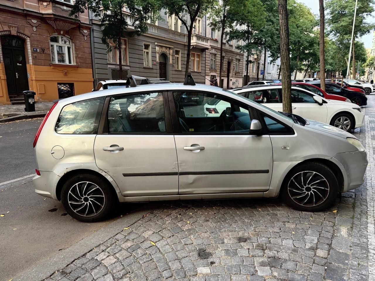 Ford C-MAX, 1.6i,138tkm,CarPlay,STK 1/28 - fotka 5