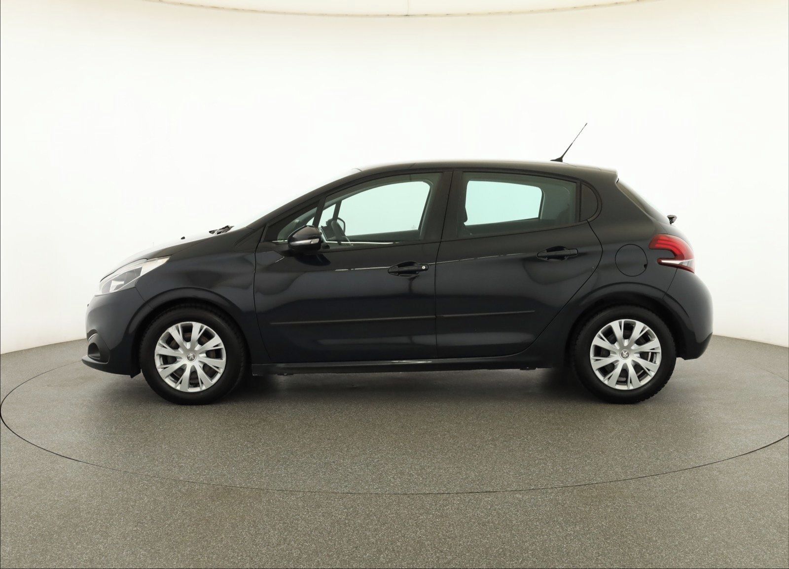 Peugeot 208, 1.5 BlueHDI, ČR,1.maj - fotka 3