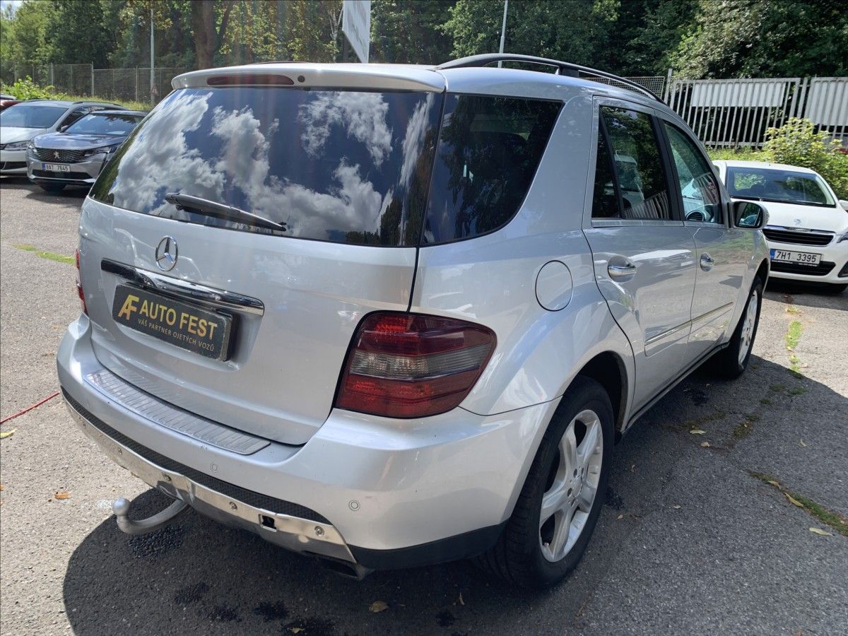 Mercedes-Benz Třídy M, 4,0 CDI - fotka 5