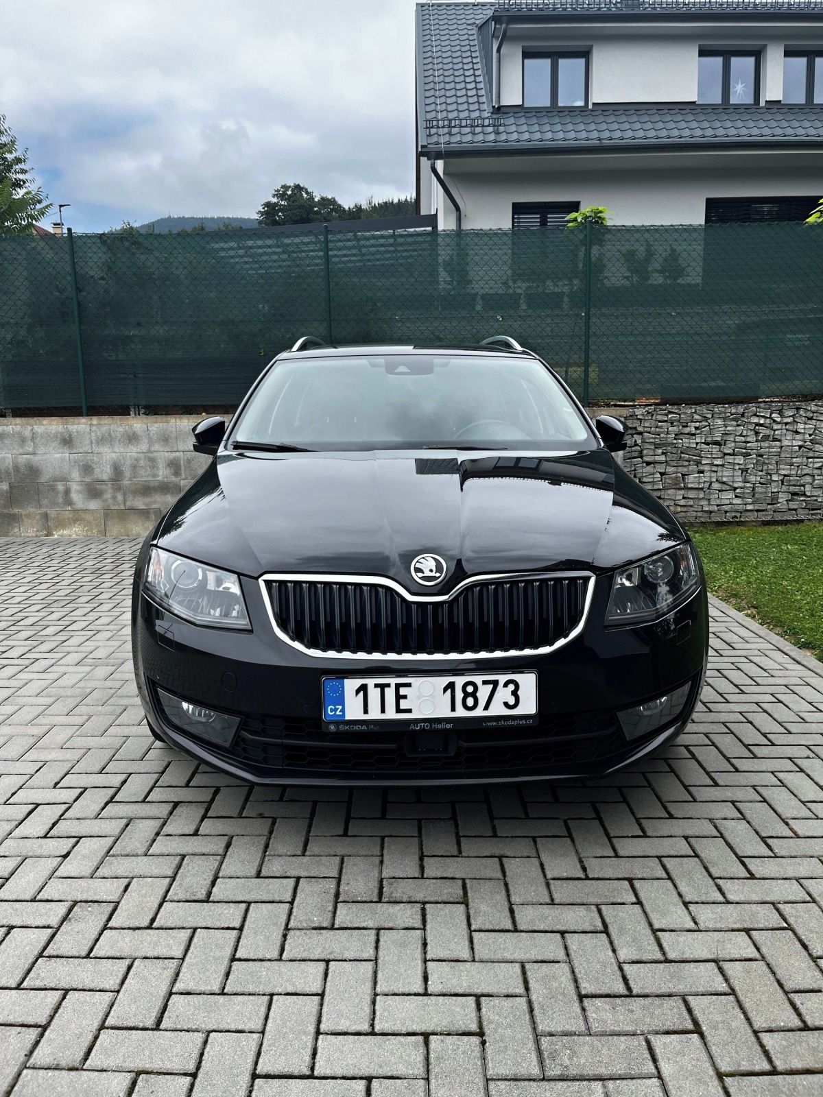 Škoda Octavia, 2.0TDi 110kW / 4x4 Elegance - fotka 2