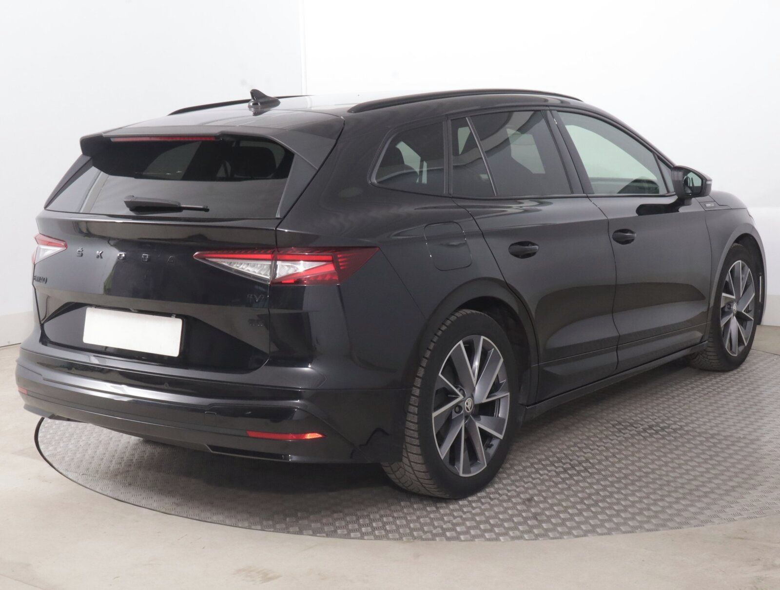 Škoda Enyaq iV, iV 60 (62 kWh), Sportline - fotka 5