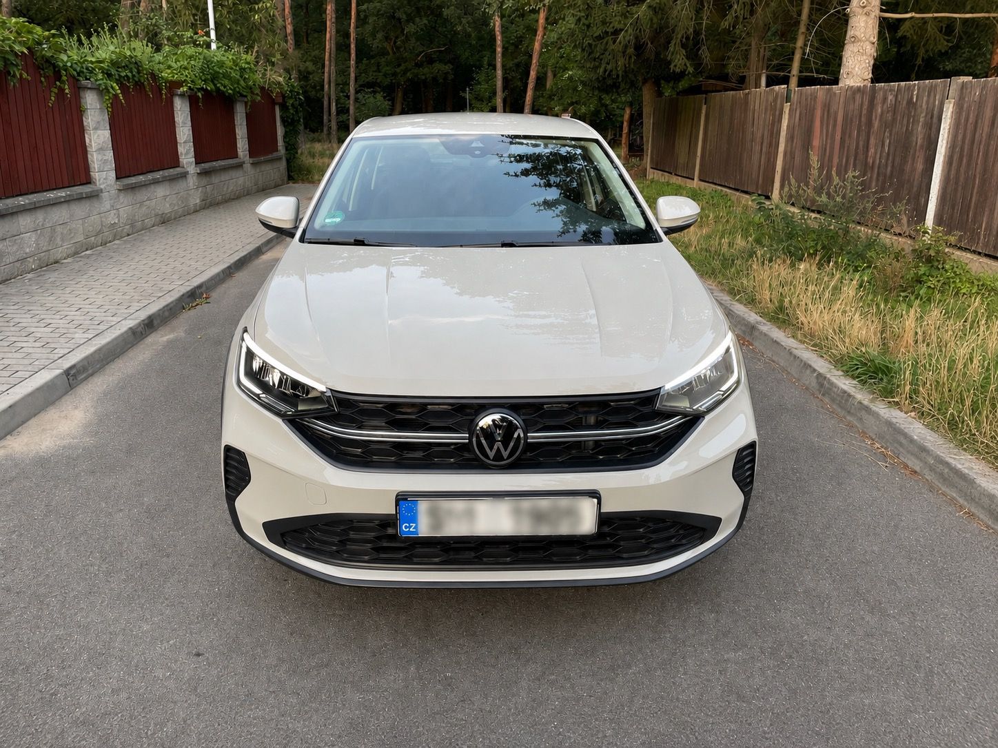 Volkswagen Taigo, 1,0 Tsi, Life, 1.maj 10.000km - fotka 2