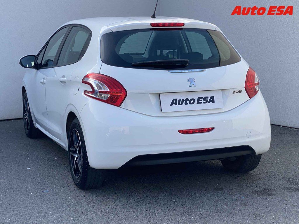 Peugeot 208, 1.2 VTi - fotka 6