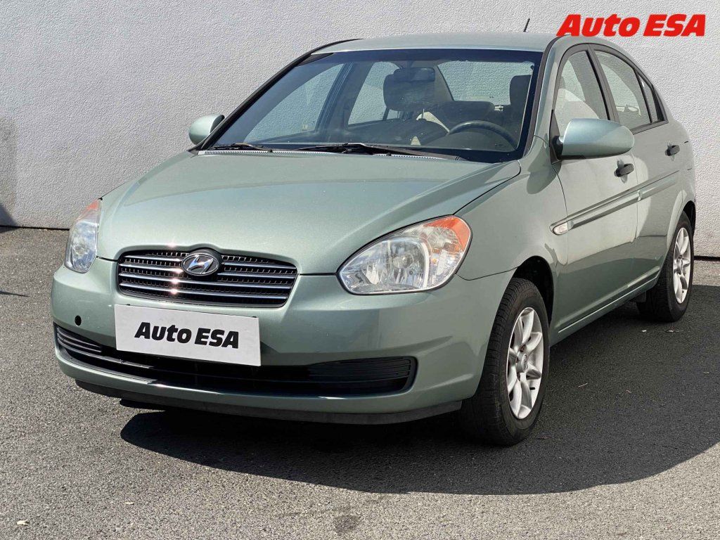 Hyundai Accent, 1.5 CRDi,1.maj,ČR,TZ - fotka 3