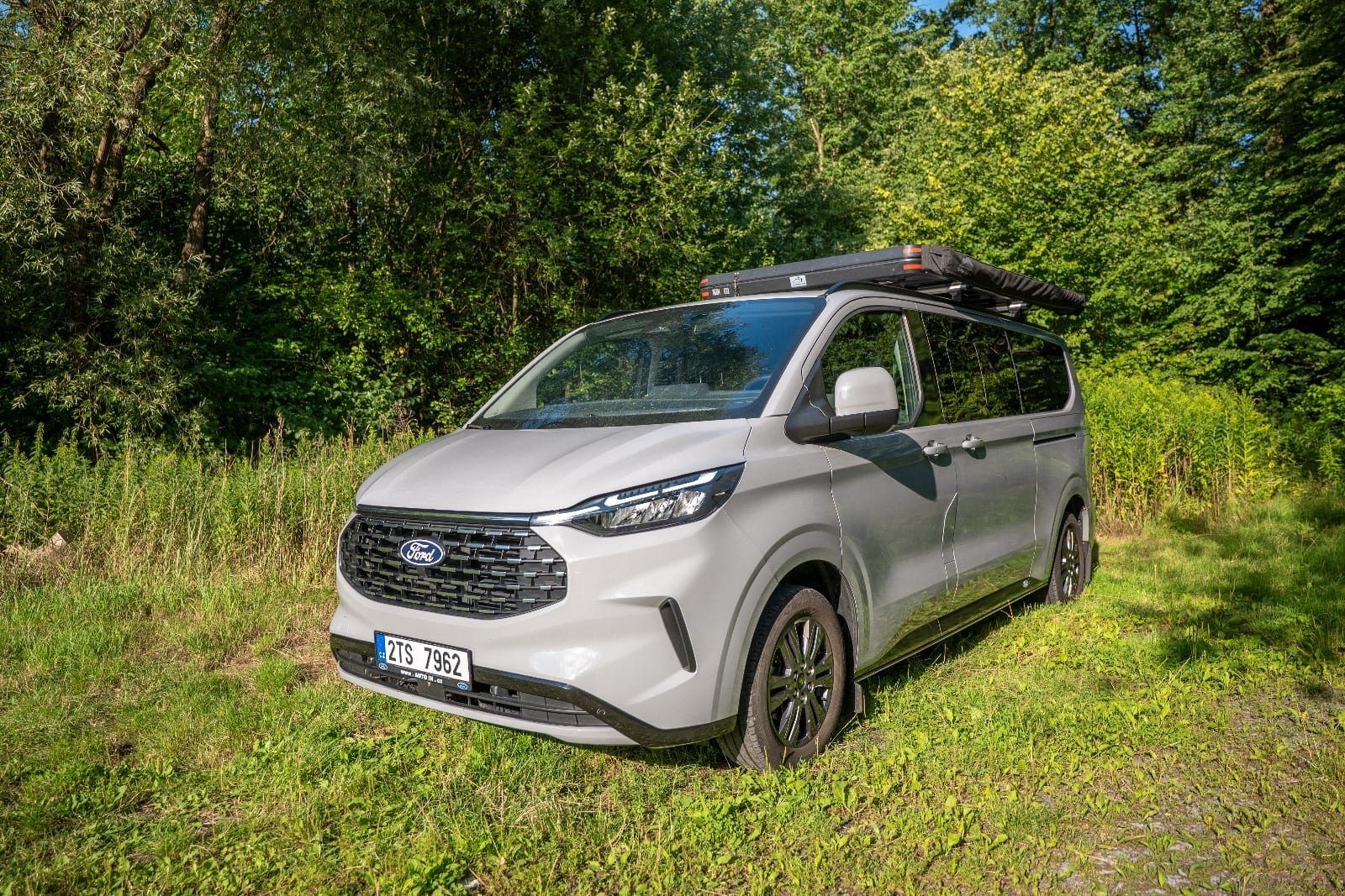 Ford Tourneo Custom, 2.0 EcoBlue 125 kW 4x4 - fotka 6