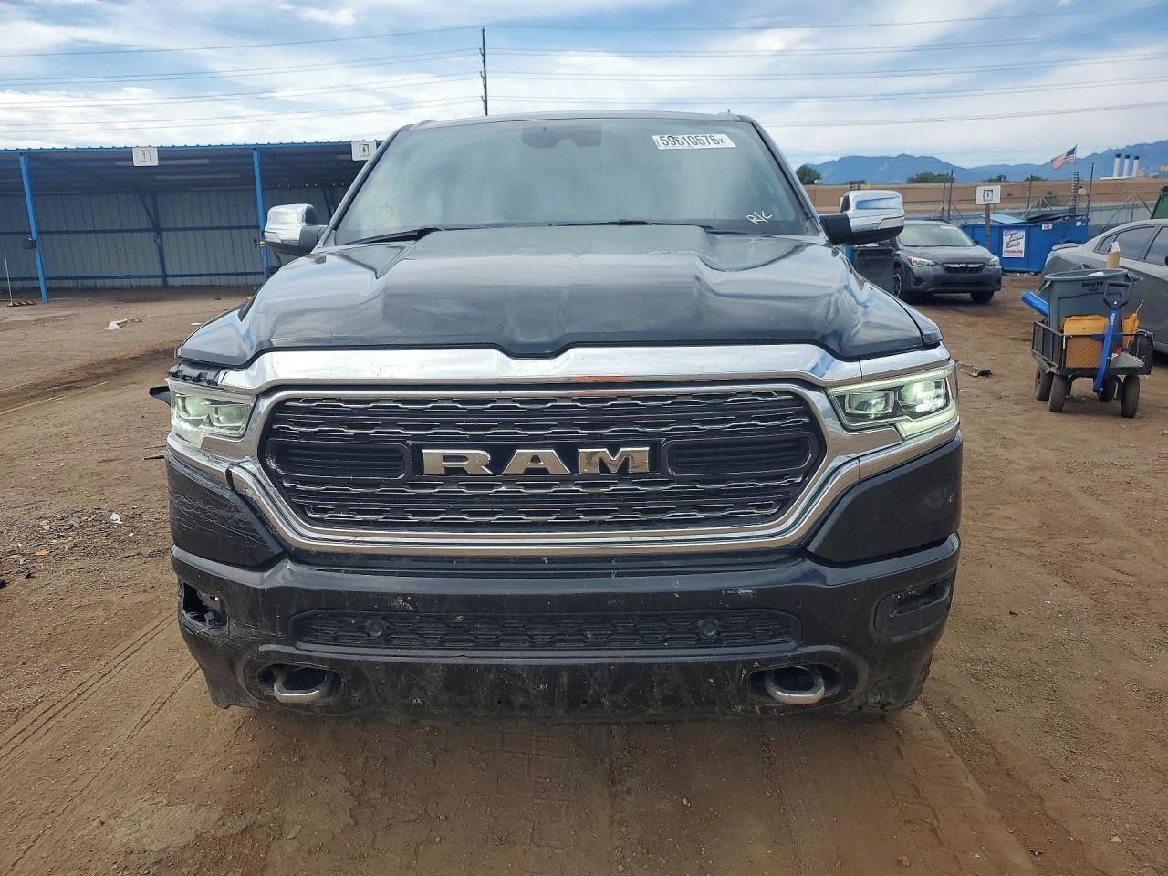 RAM 1500, Auto na cestě - fotka 5