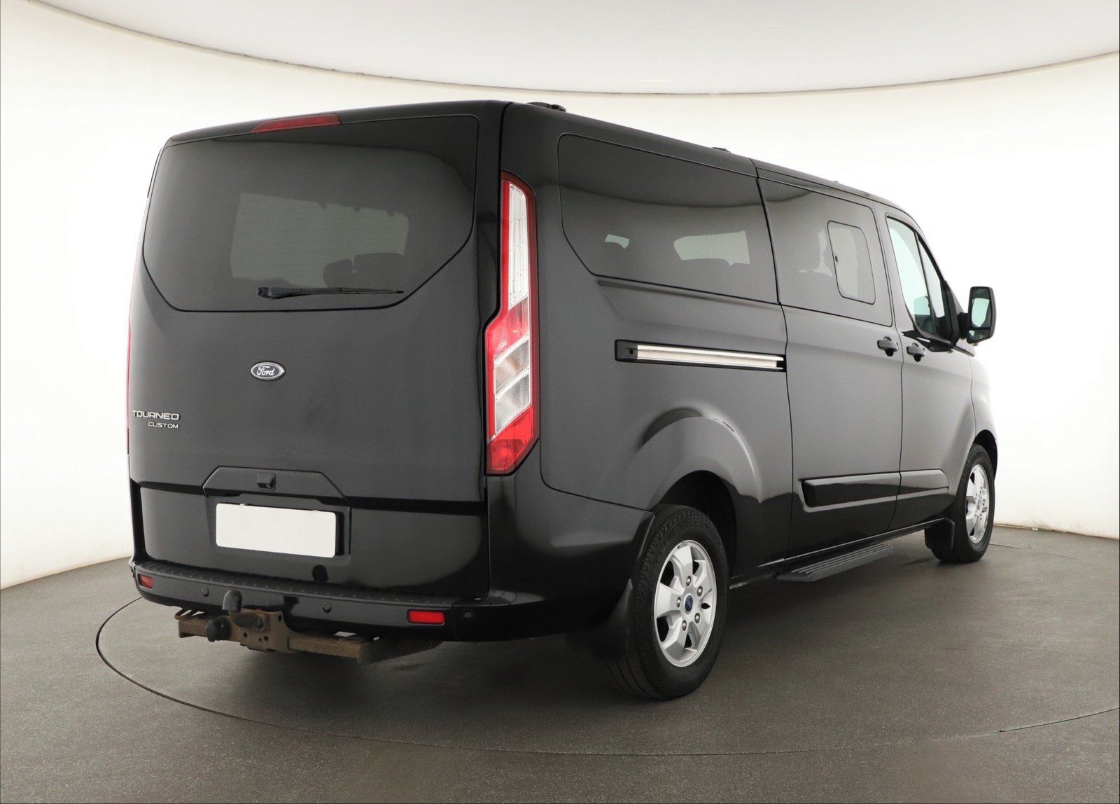 Ford Tourneo Custom, 2.0 EcoBlue, Klima, ČR, 1Maj - fotka 5