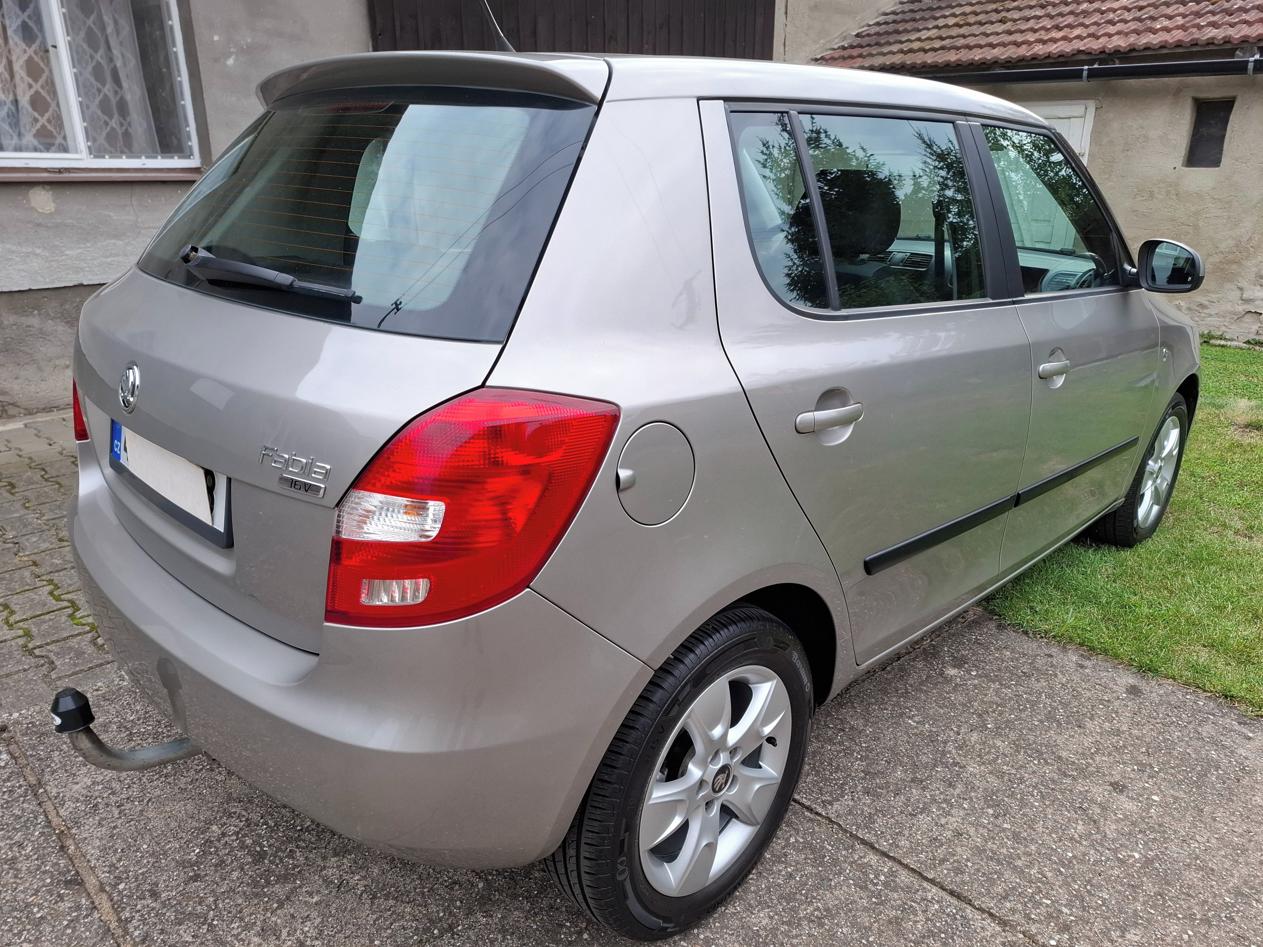 Škoda Fabia, 1,4,16V 63KW. Facelift. Pěkná. - fotka 3