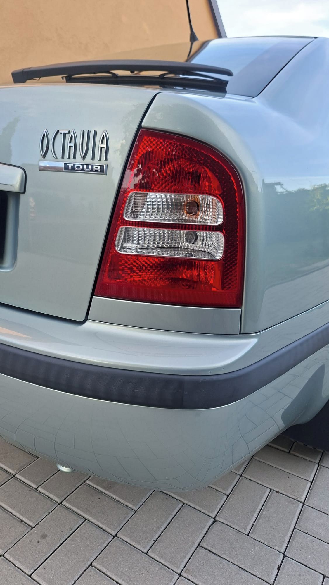 Škoda Octavia, 1.6 MPi - fotka 6