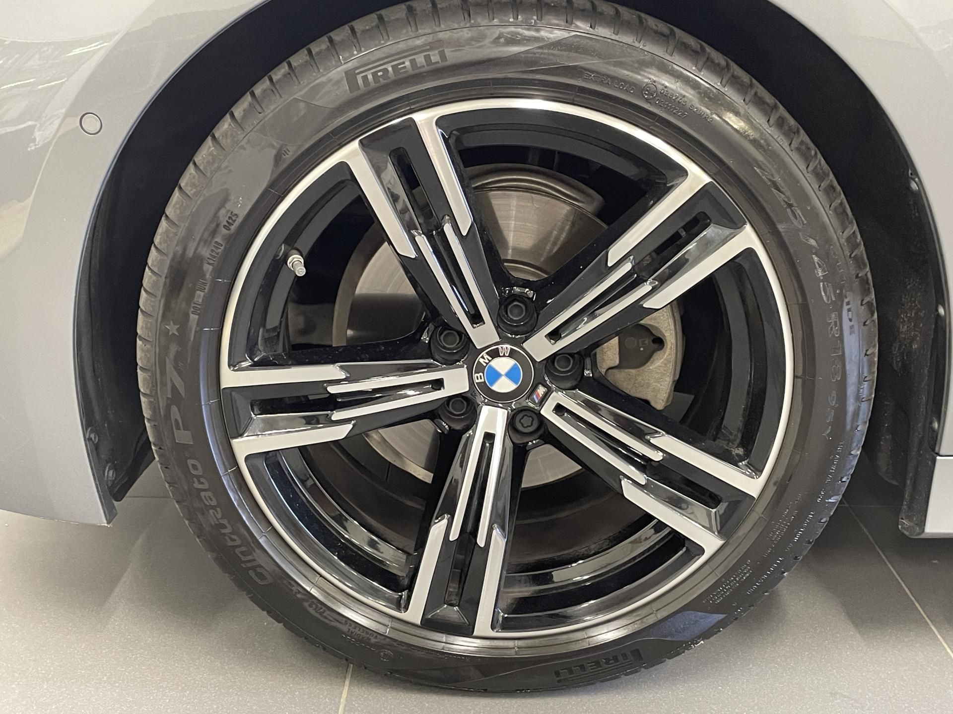 BMW Řada 3, 320d xDrive Sedan - fotka 4