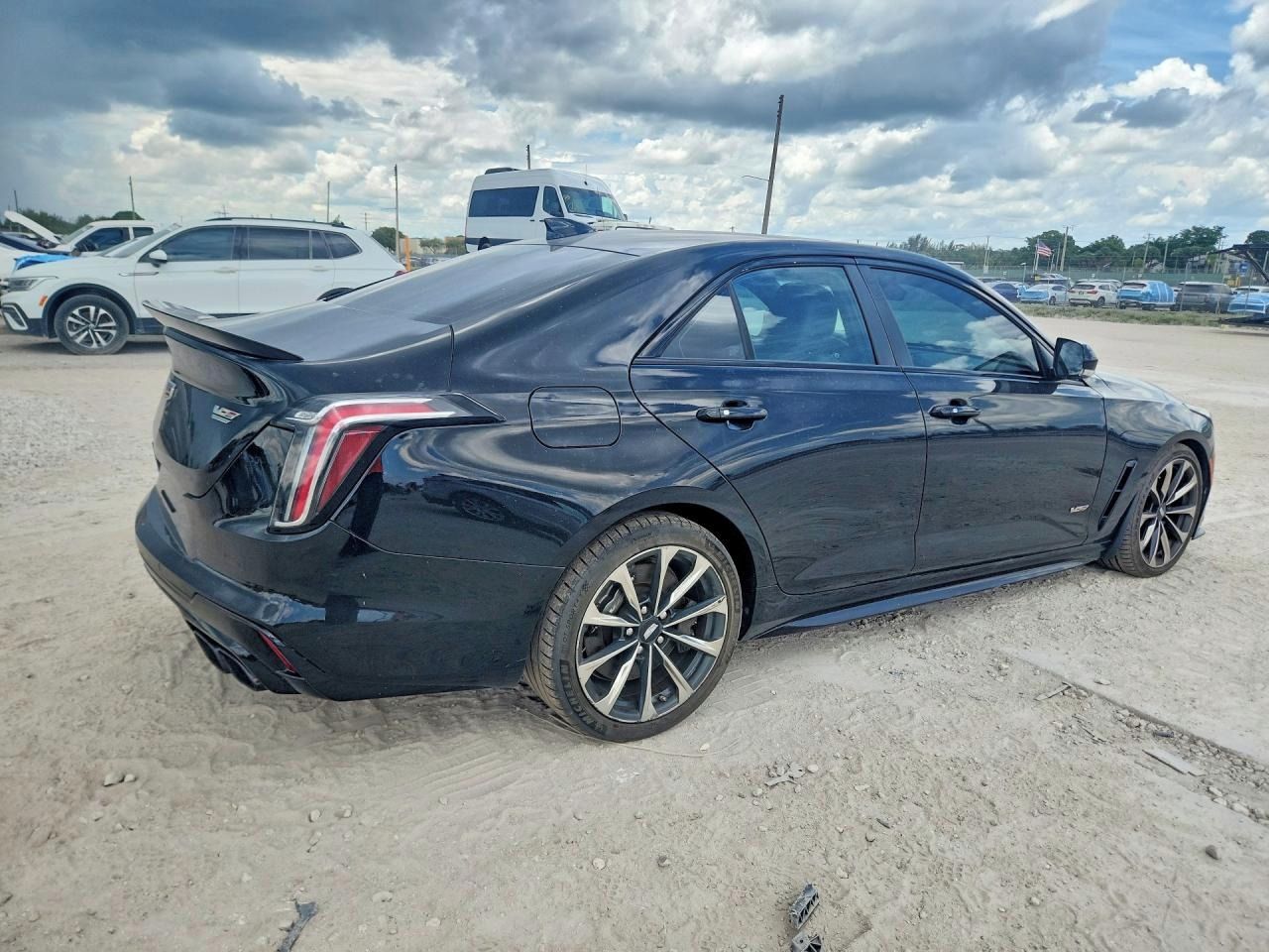 Cadillac, Auto na cestě - fotka 4