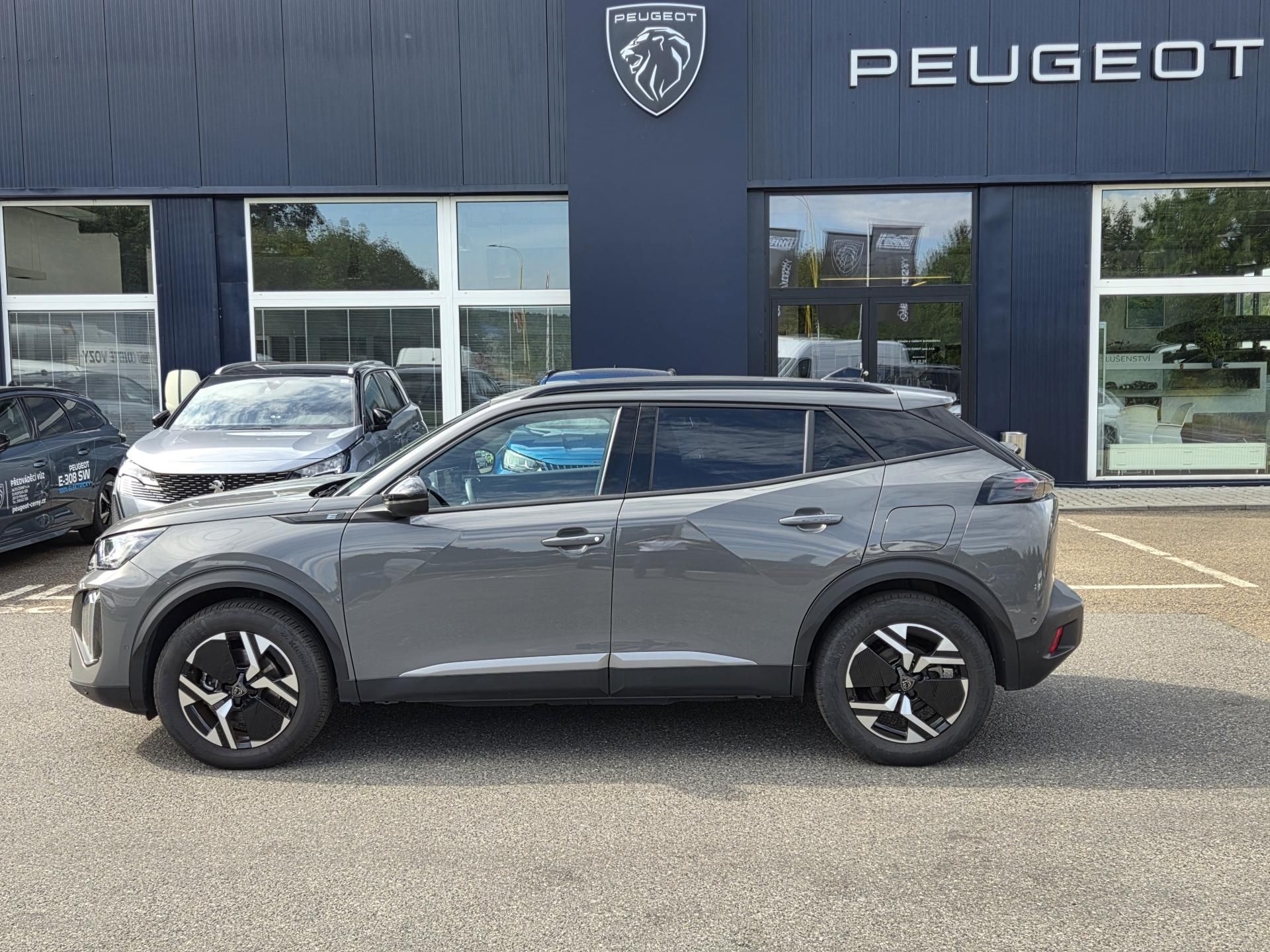 Peugeot 2008, ALLURE elektromotor 100kW/136 - fotka 2