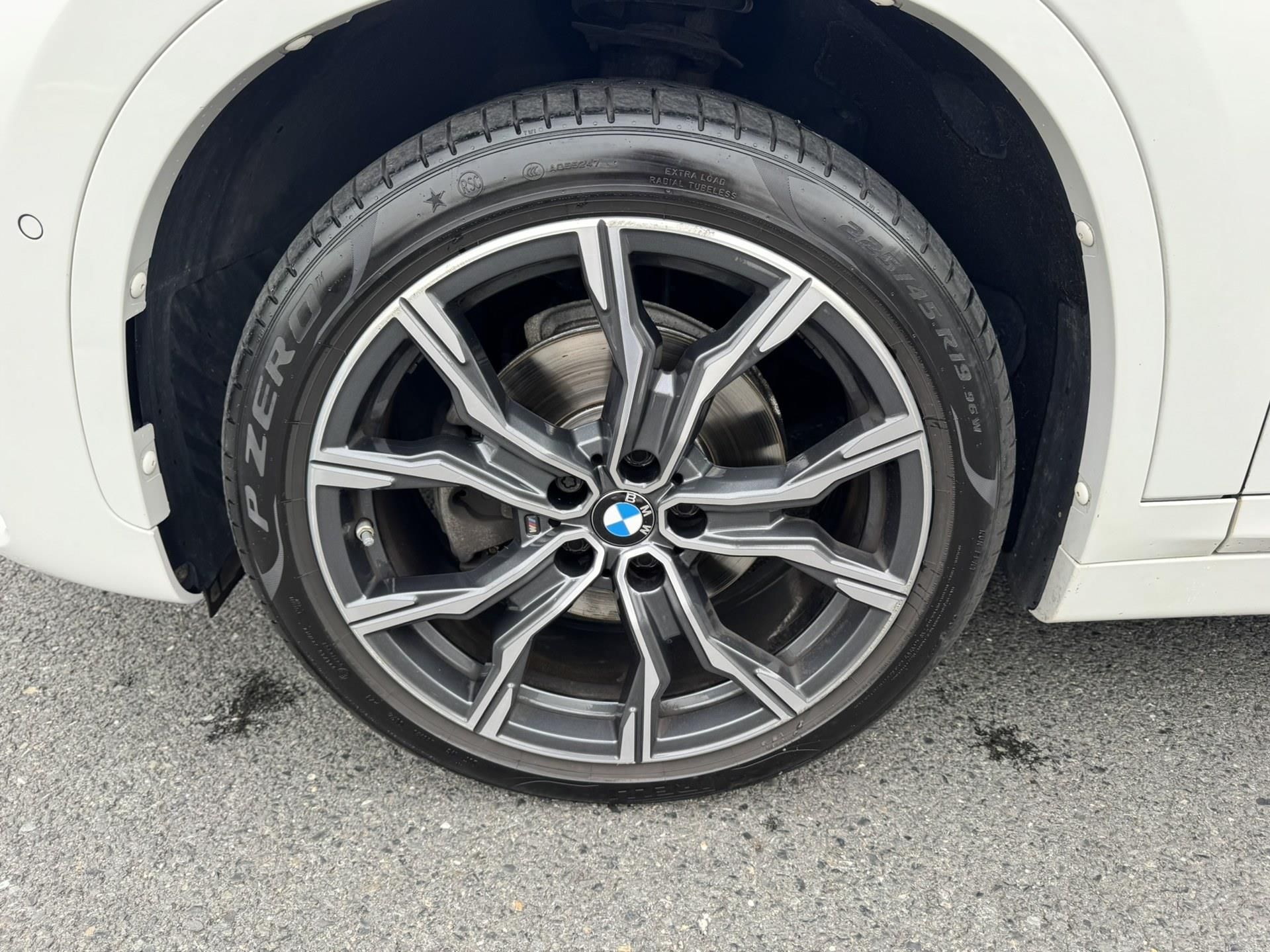BMW X1, X1 xDrive18d Mpaket - fotka 4