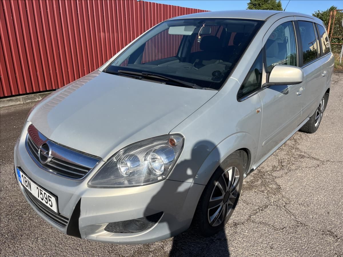 Opel Zafira, 1,7 CDTi 92 KW 7.MÍST KLIMA
