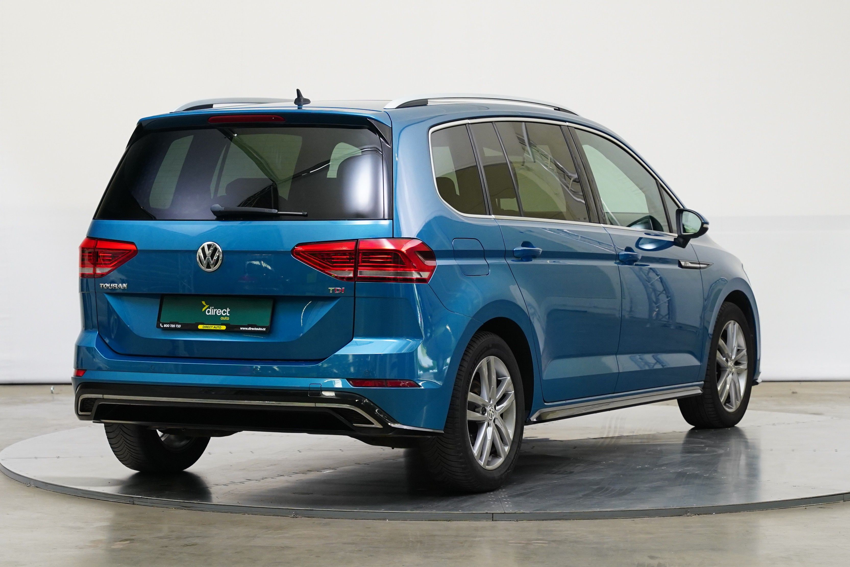 Volkswagen Touran, 1.6 TDI 85 kW R-Line - fotka 2