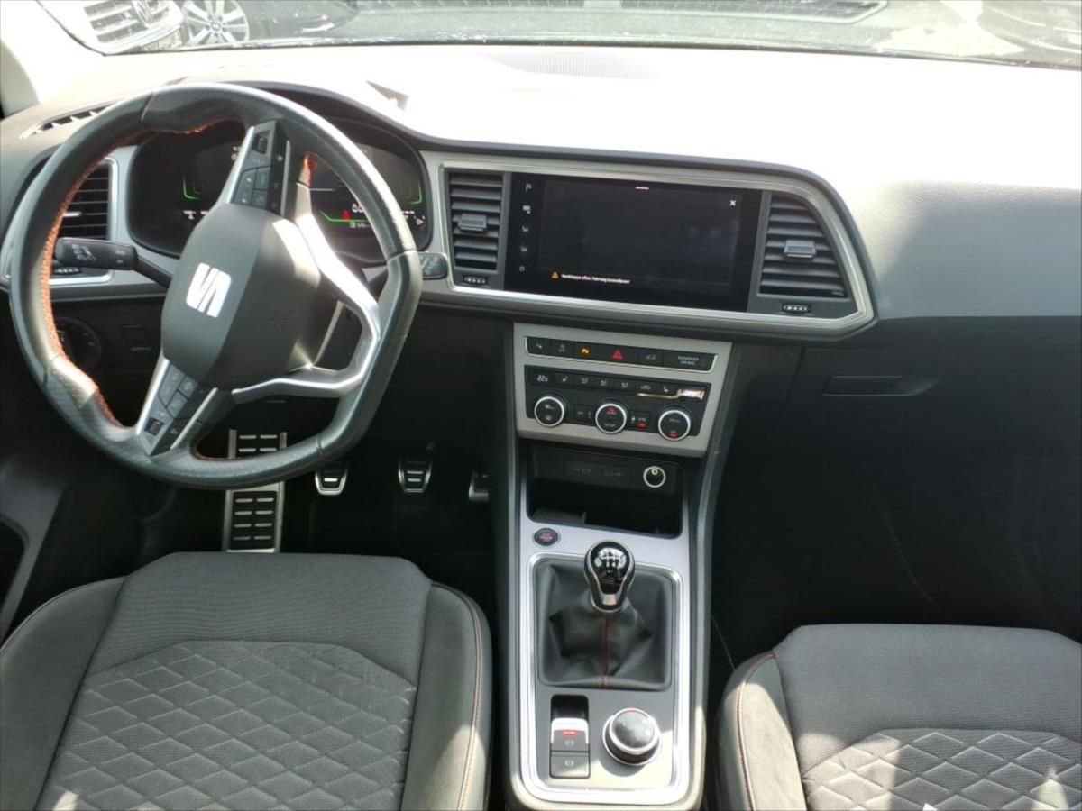 Seat Ateca, 2,0 TDI FR TAŽNÉ KAMERA MANUÁL - fotka 5