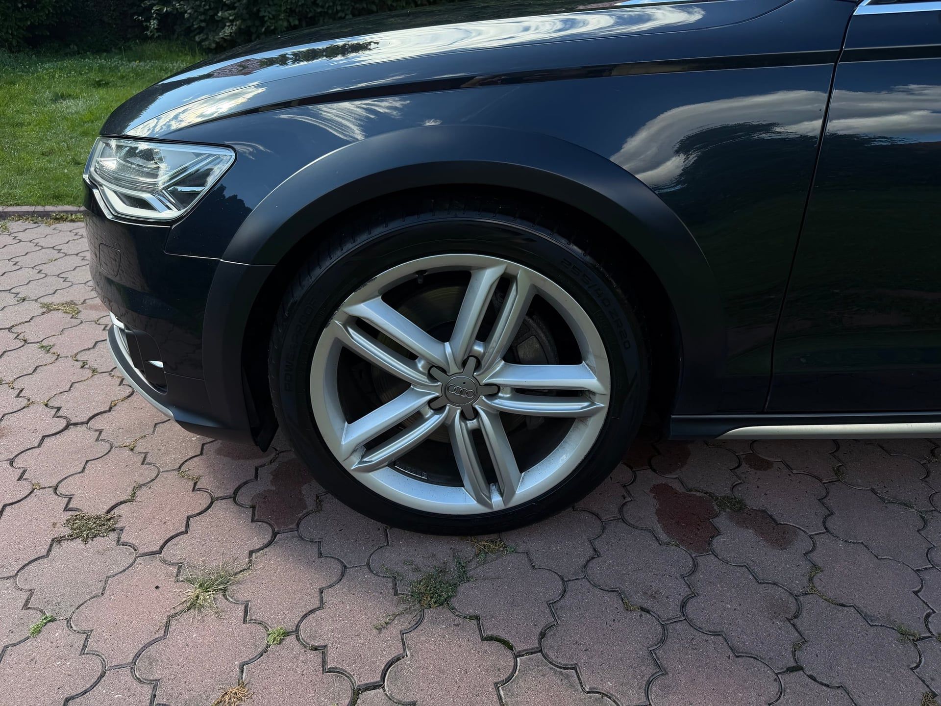 Audi A6 allroad, 3.0 BiTDI/quattro/servis/235kW - fotka 2