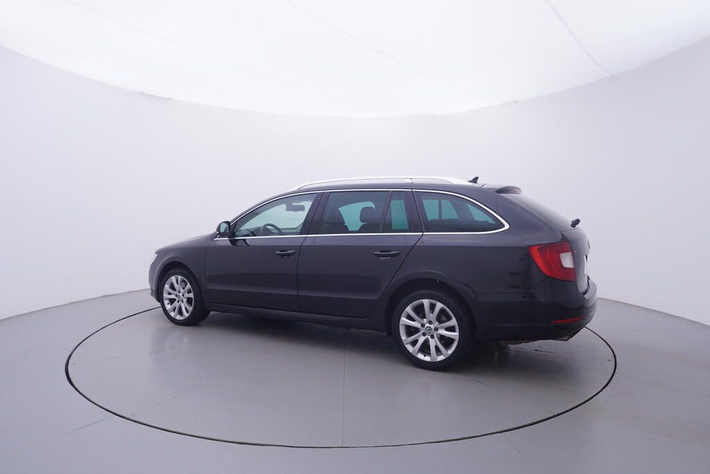 Škoda Superb, 2.0 TDI 125 kW - fotka 3