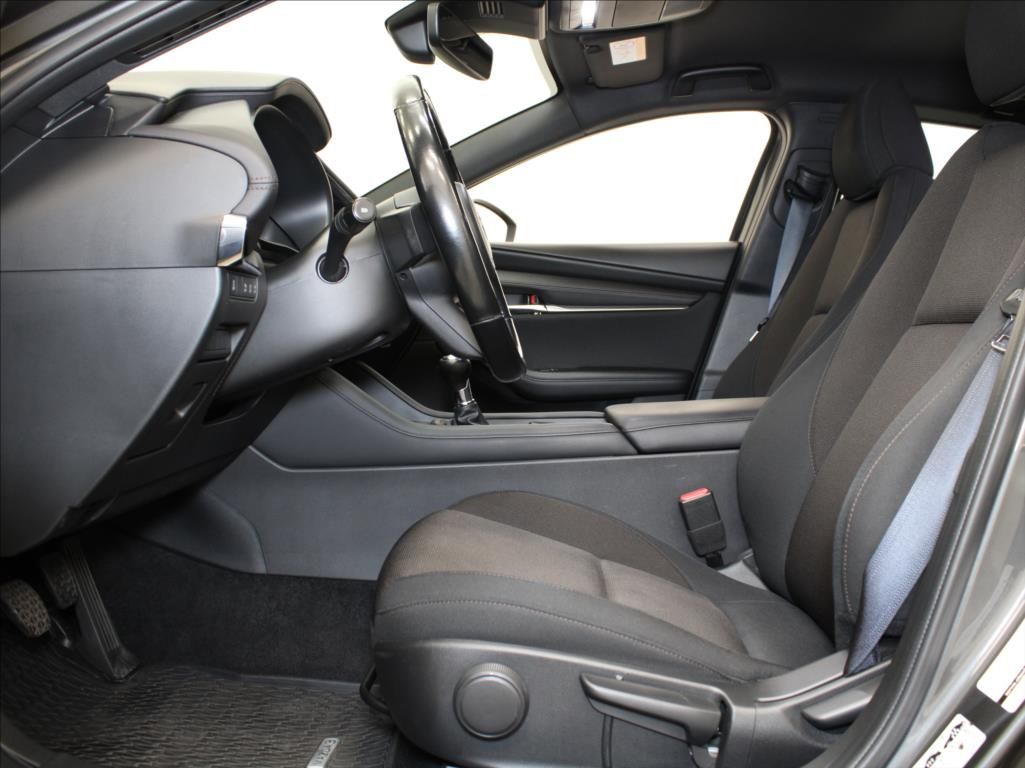 Mazda 3, 2,0 G120 PLUS 1.maj. 6L-Zár. - fotka 6
