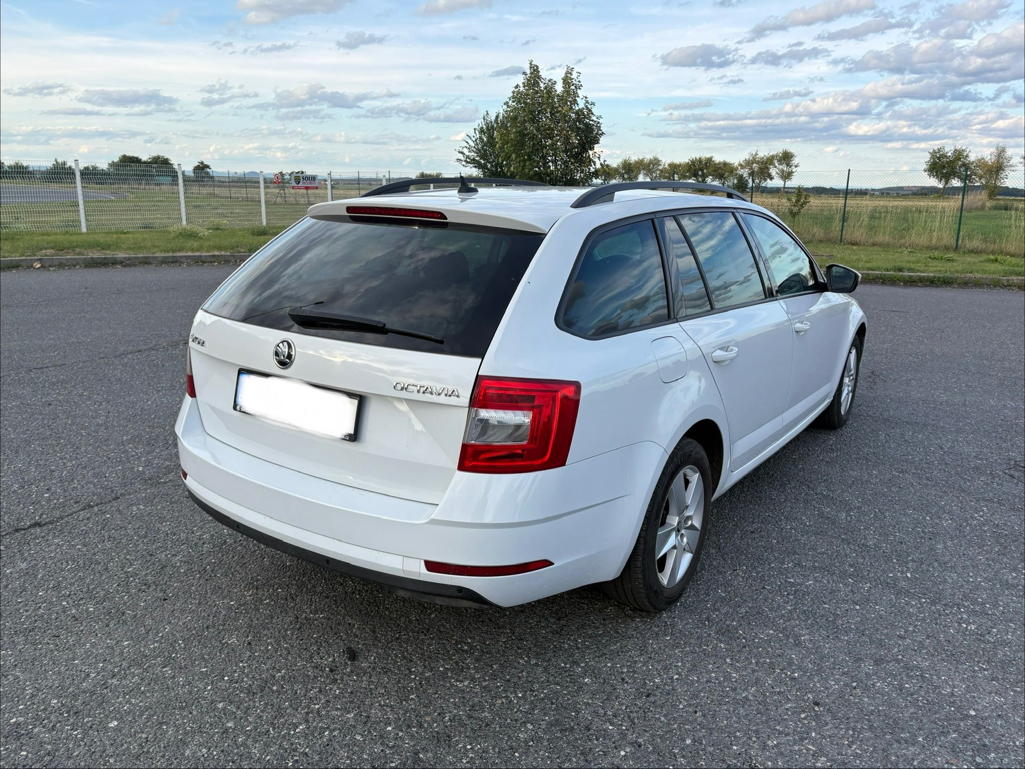 Škoda Octavia, 1,6TDi, po rozvodech - fotka 4