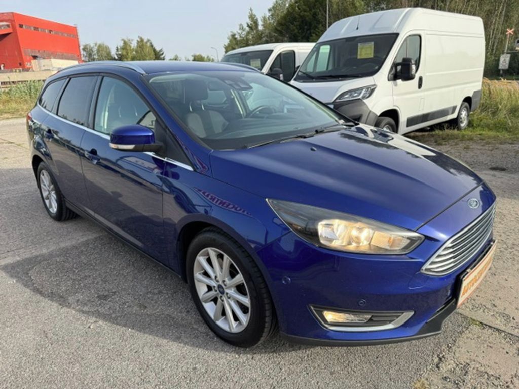 Ford Focus, 1,5 Eco Boost 110kW Titanium - fotka 3