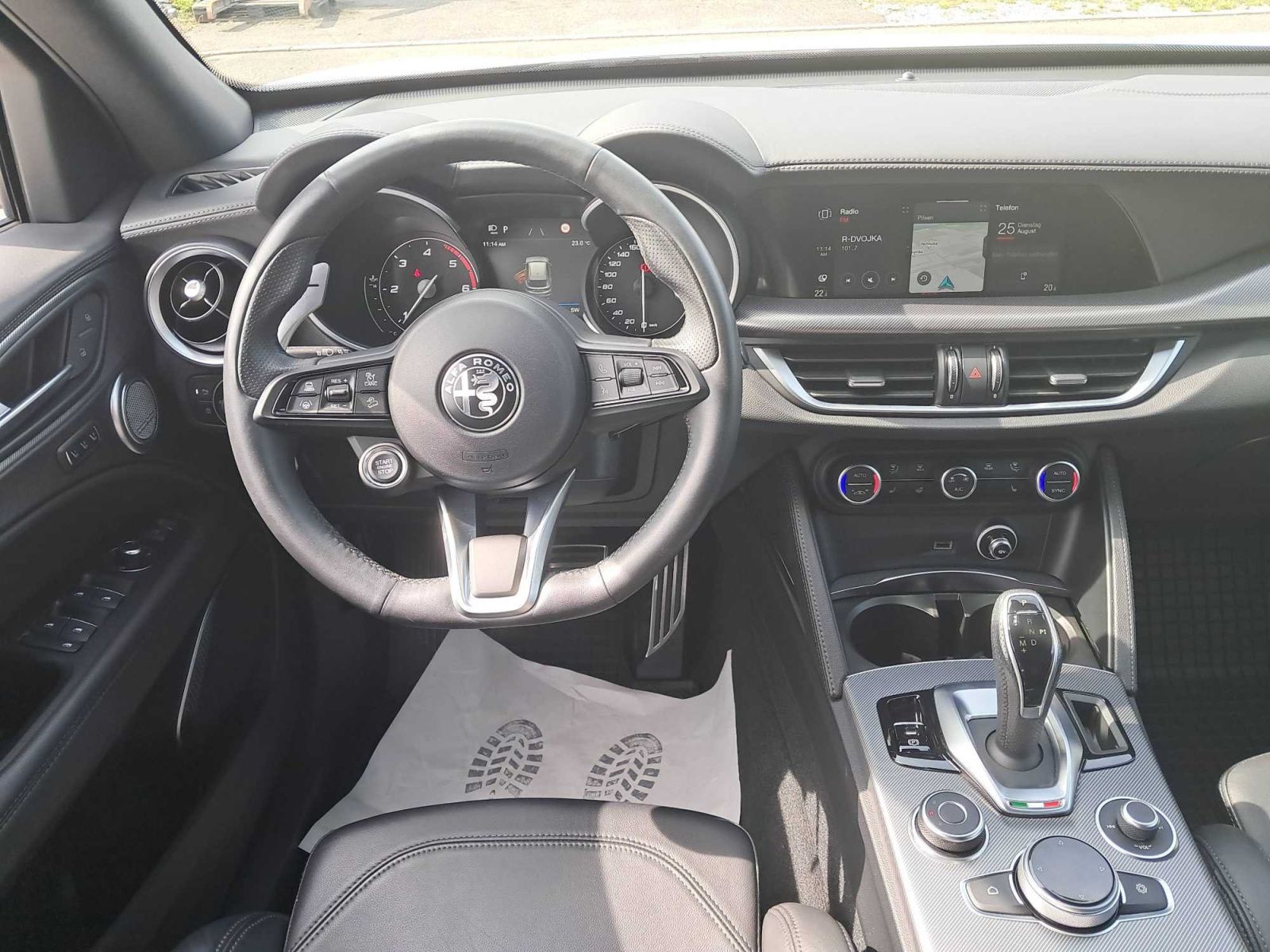 Alfa Romeo Stelvio, 2.2 Diesel, Veloce, 4X4 - fotka 3