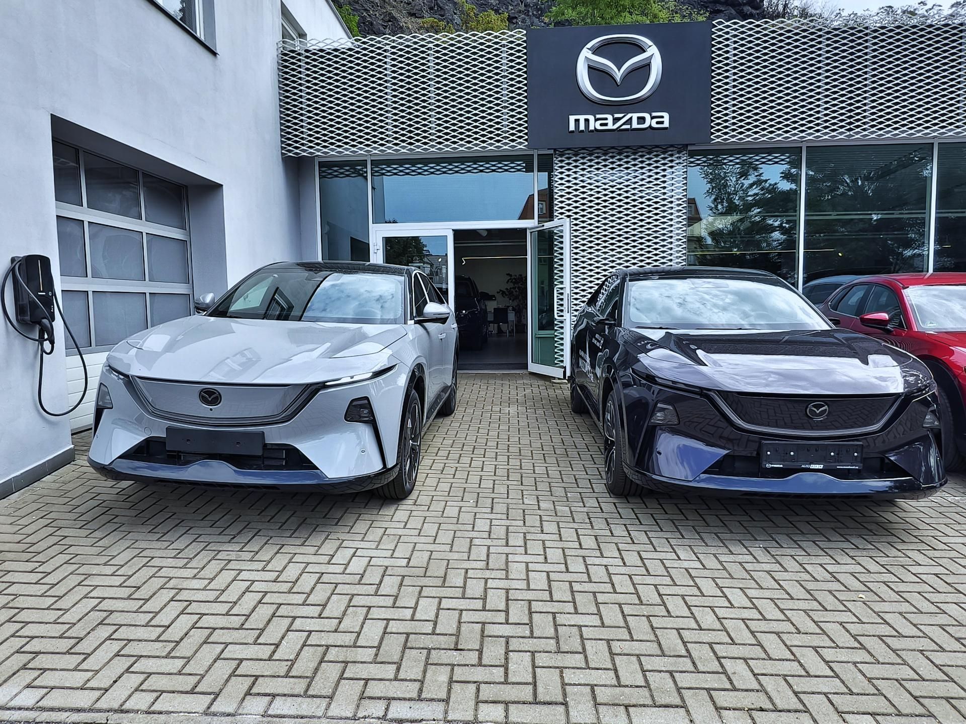 Mazda CX-6e, Nová CX6e TAKUMI - fotka 5