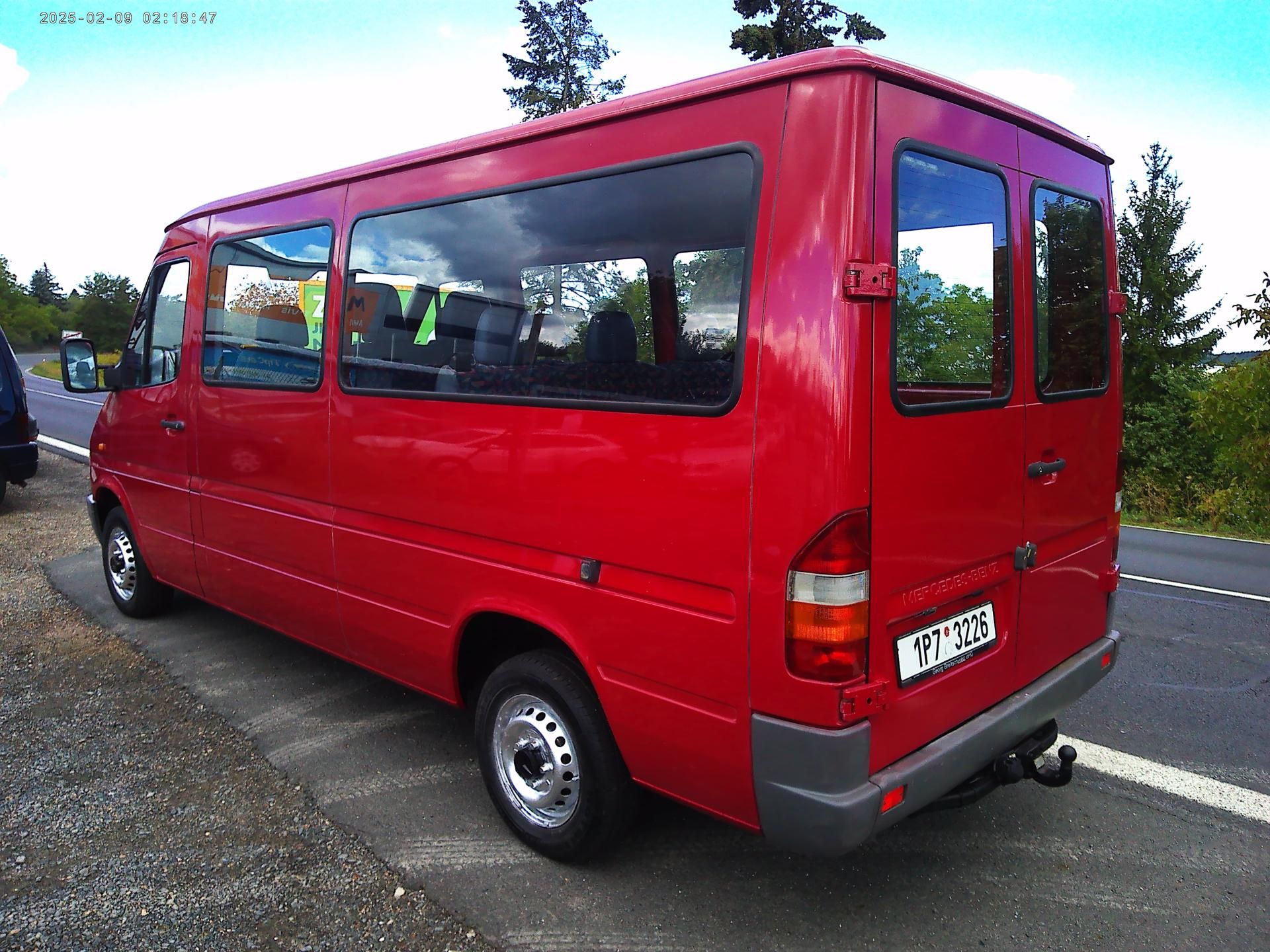Mercedes-Benz Sprinter, 208D, 58 kW, 9 míst, nová STK - fotka 3