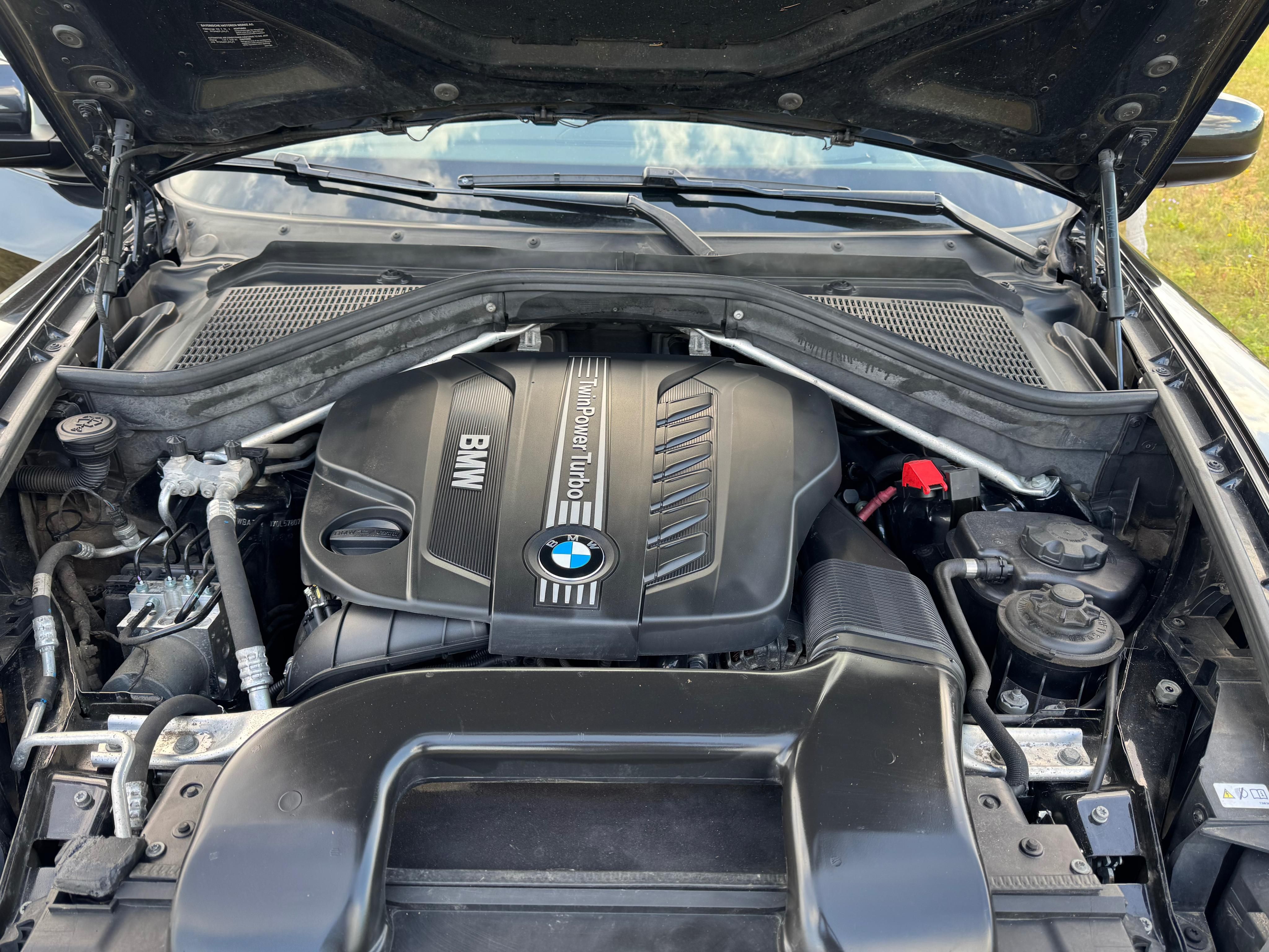 BMW X5, BMW X5 xDrive 40d 225 kW - fotka 4