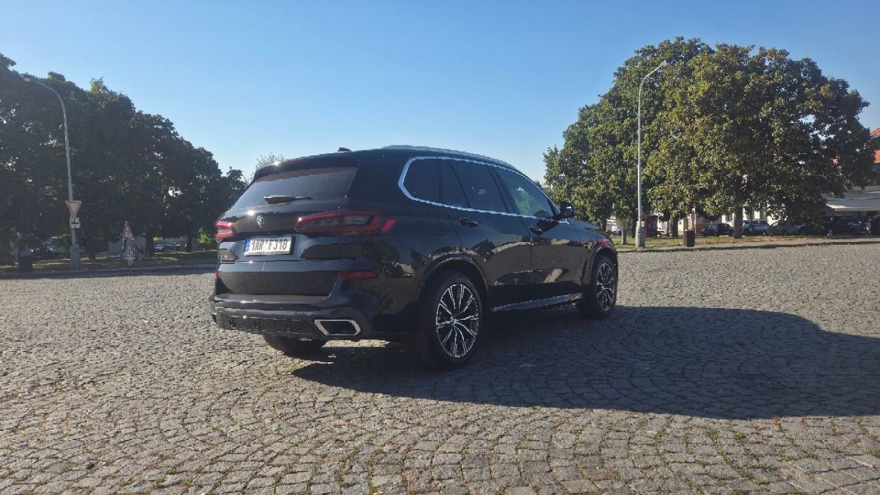 BMW X5, 30i XDrive - fotka 4