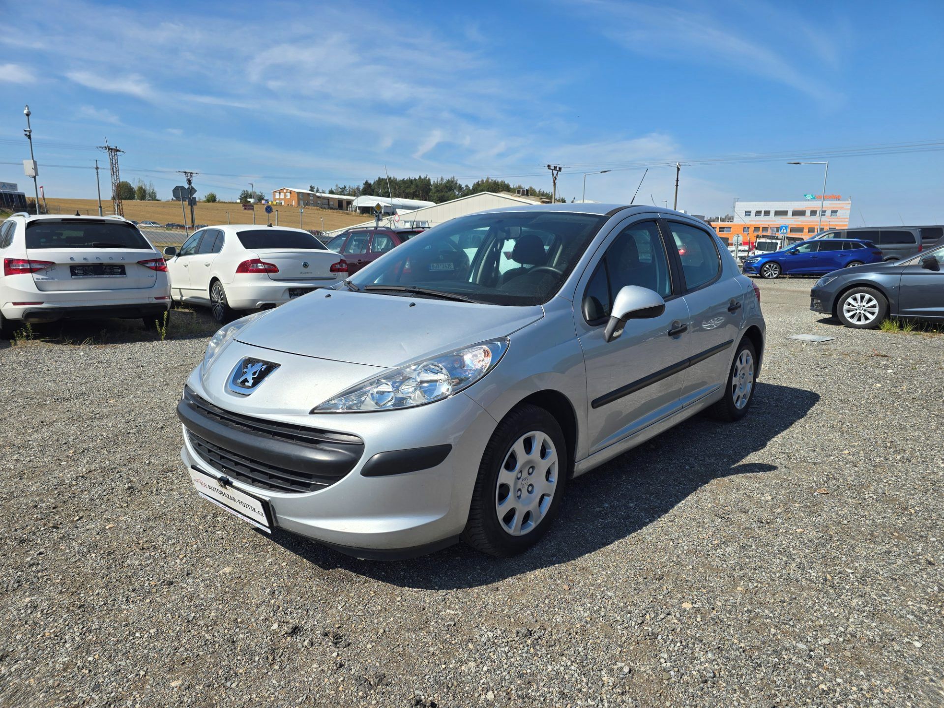 Peugeot 207, 1.4 54KW XR klima,2 sady kol,n - fotka 3