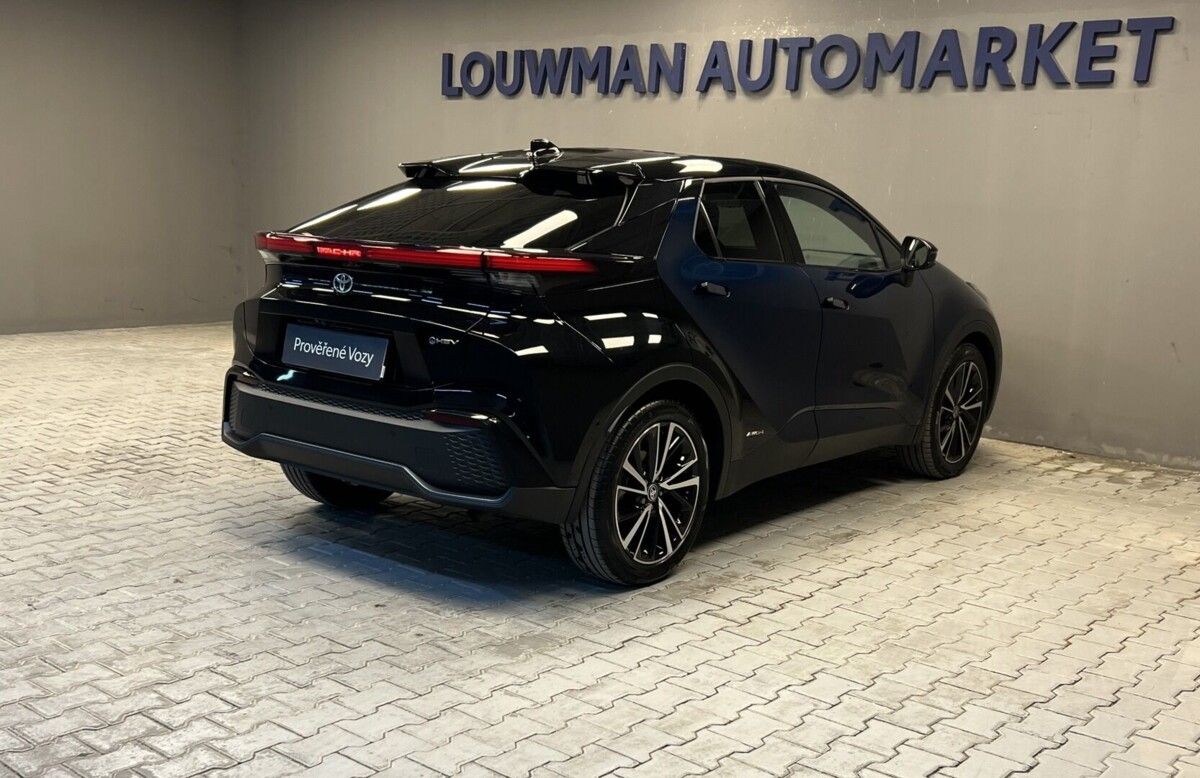 Toyota C-HR, 2,0 HYBRID AT AWD EXECUTIVE PR - fotka 2