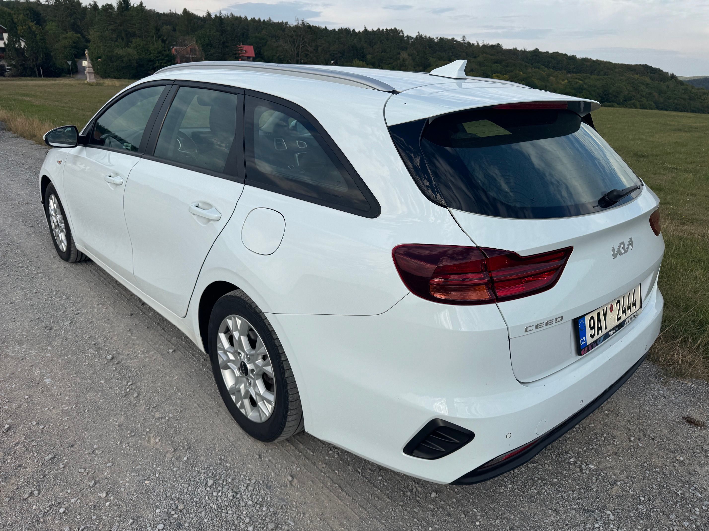 Kia Cee´d, 1.0T-GDi 74kW SPIN KAMERA ČR - fotka 4
