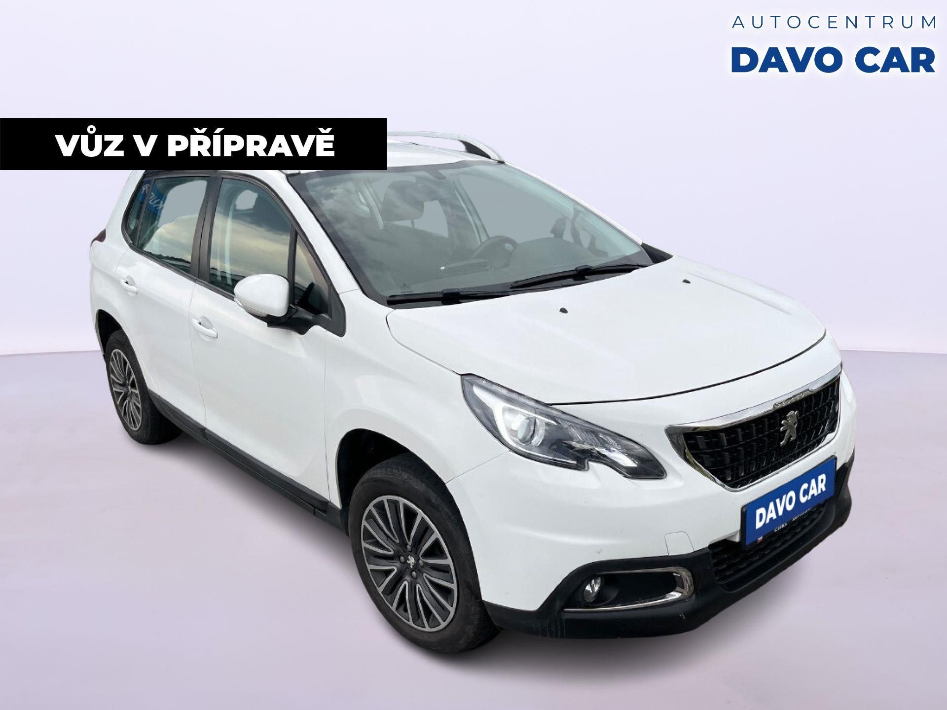 Peugeot 2008, 1,2 PureTech 61kW Allure CZ - fotka 4