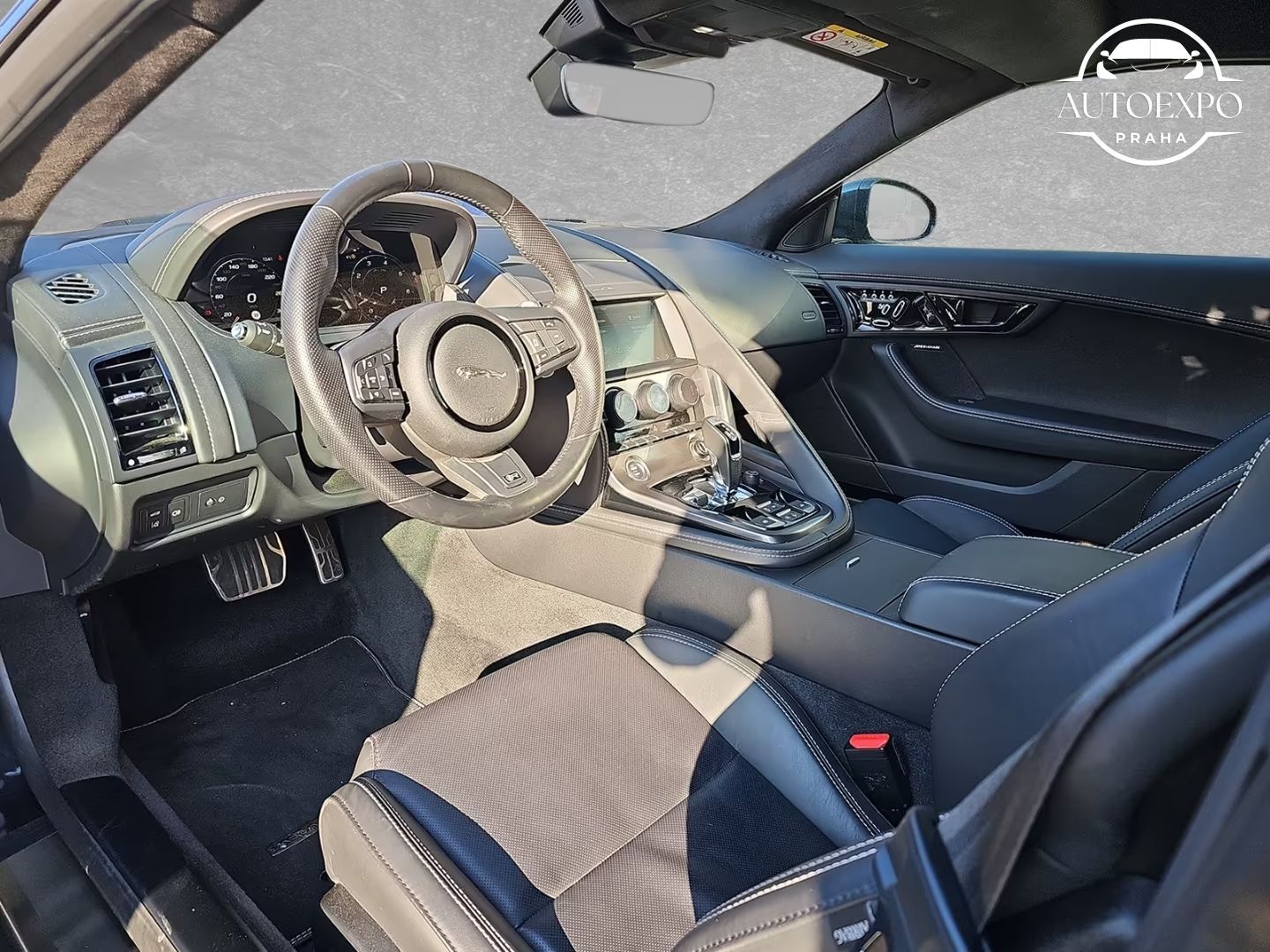 Jaguar F-Type, 50 V8 423kW*R75 Cabriolet - fotka 3