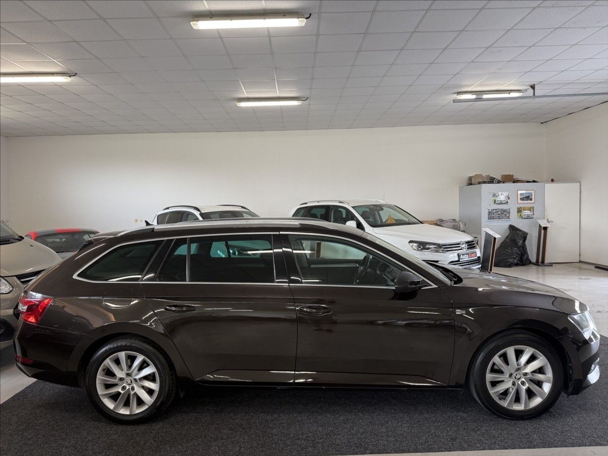 Škoda Superb, 2,0 TDI 4x4 nové rozvody - fotka 4