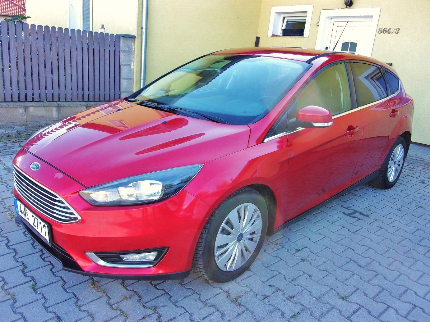 Ford Focus, 1.0 Eco,servisovaný, pěkný,ČR - fotka 4