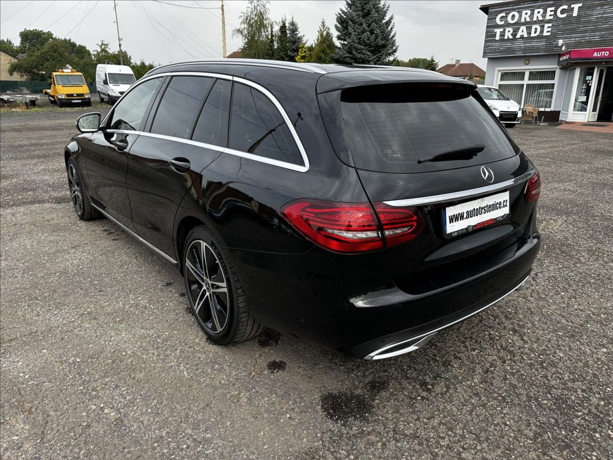Mercedes-Benz Třídy C, 2,0 220d-4MATIC-BURMESTER-DPH - fotka 3