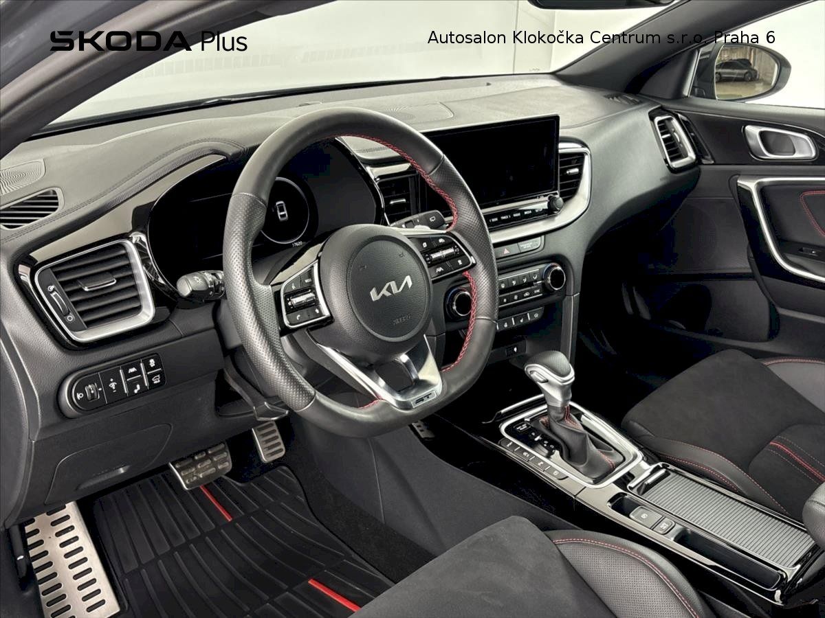 Kia ProCeed, 1,6T-GDI150 kW GT 7DCT - fotka 6