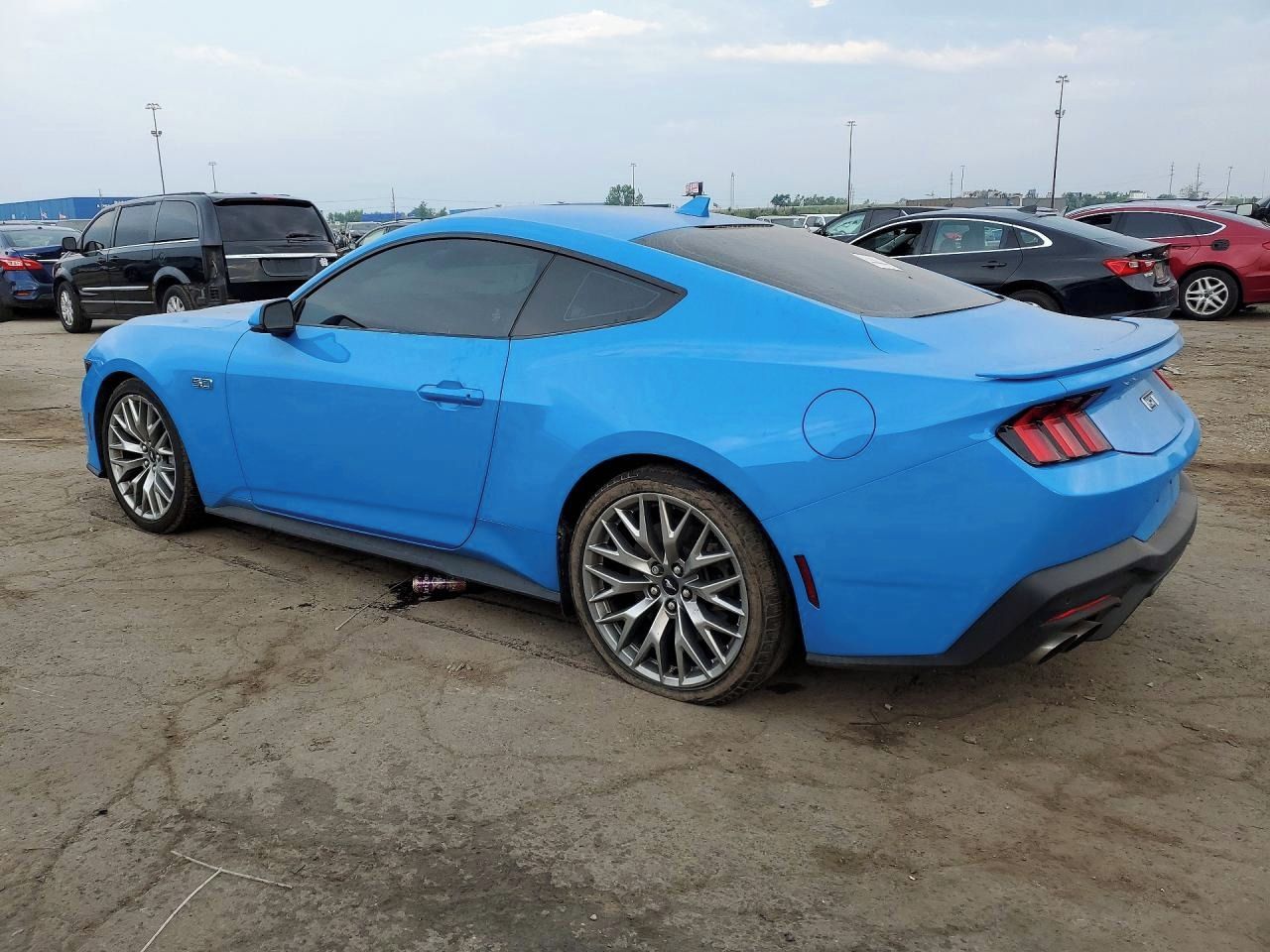 Ford Mustang, Auto na cestě - fotka 3