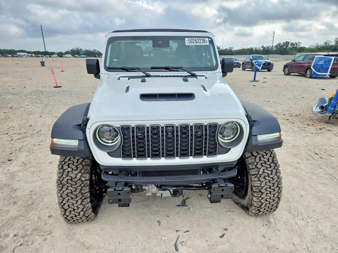 Jeep Wrangler, Auto na cestě - fotka 5